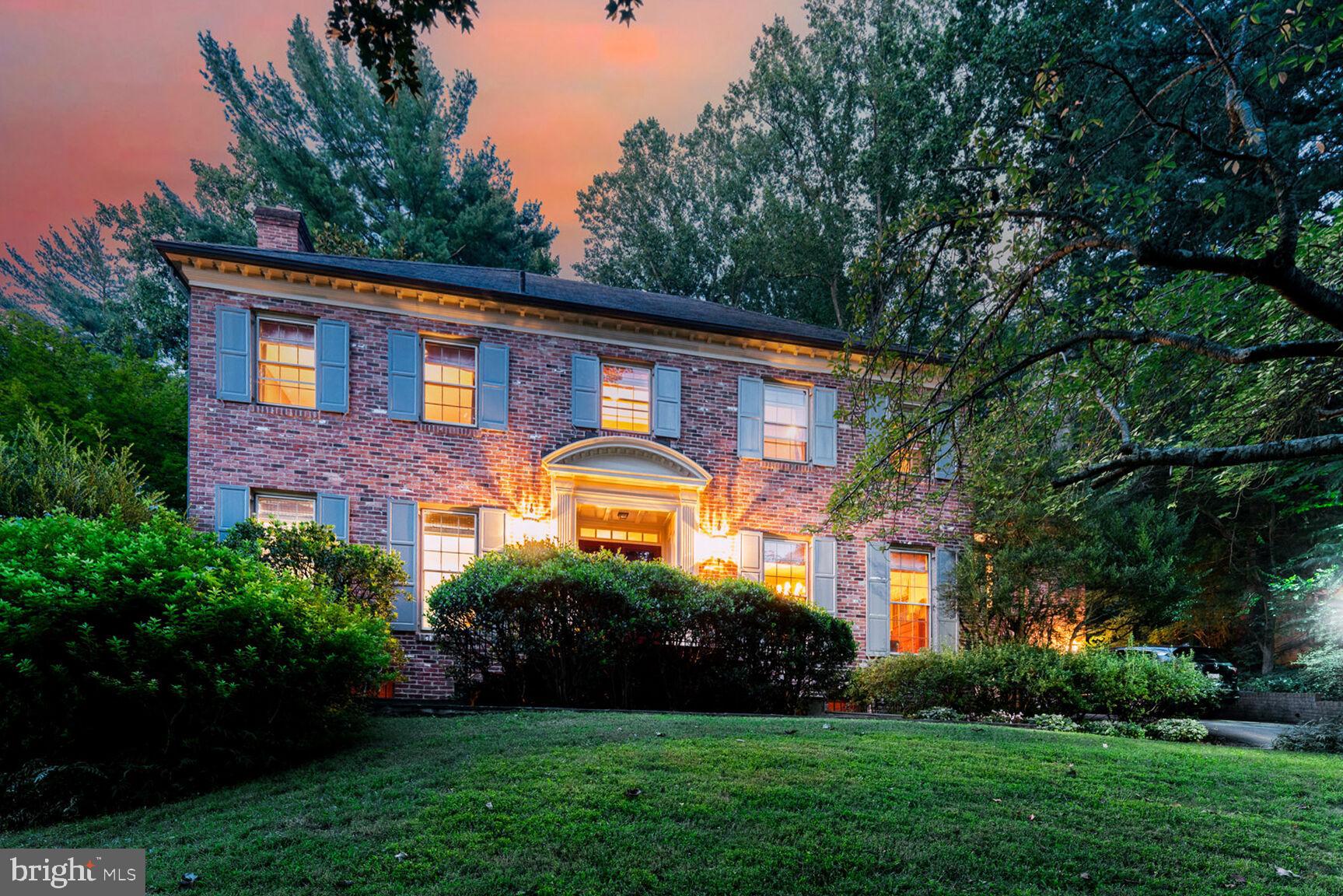 BANNOCKBURN ESTATES - Residential