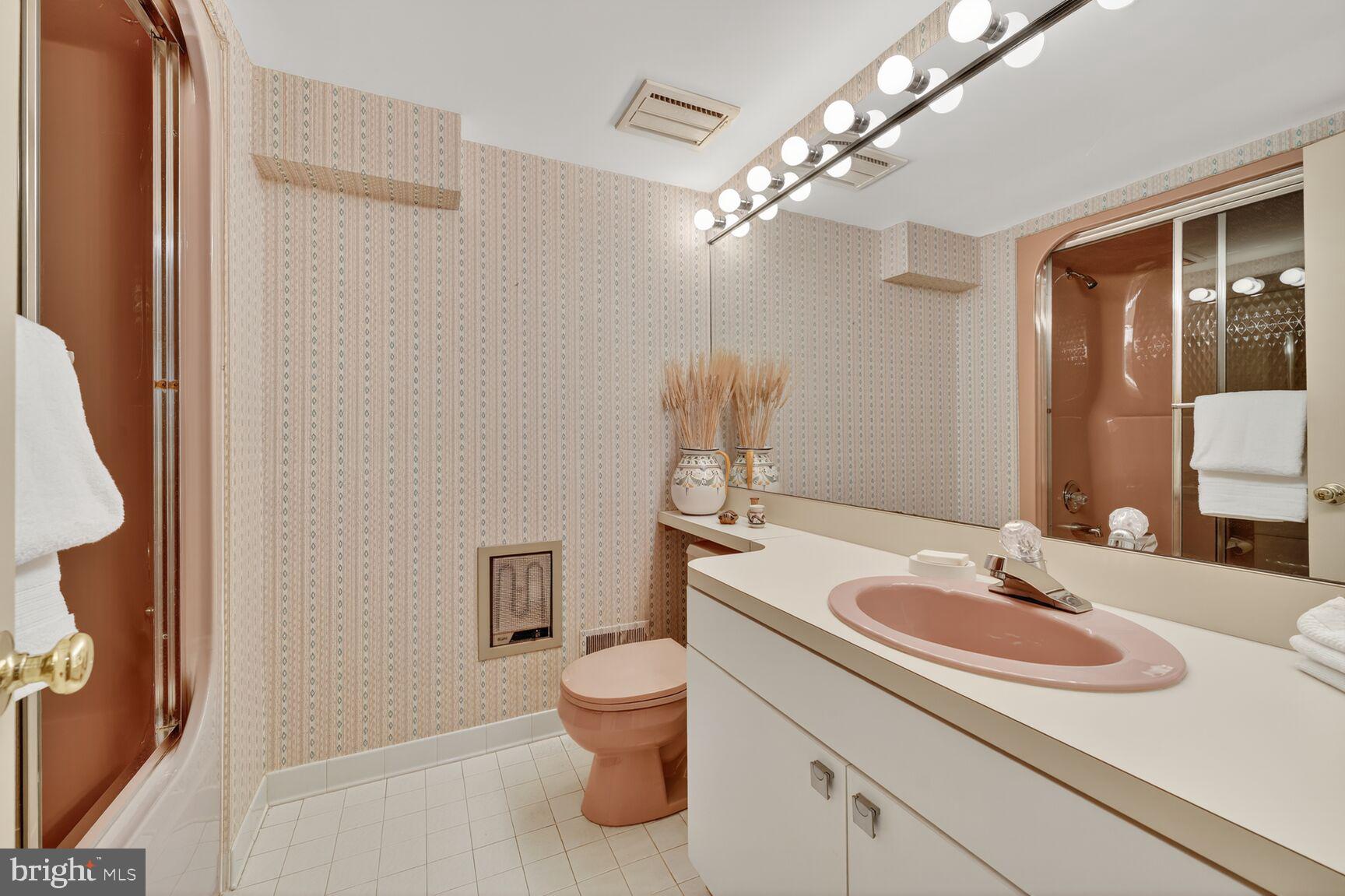 BANNOCKBURN ESTATES - Residential