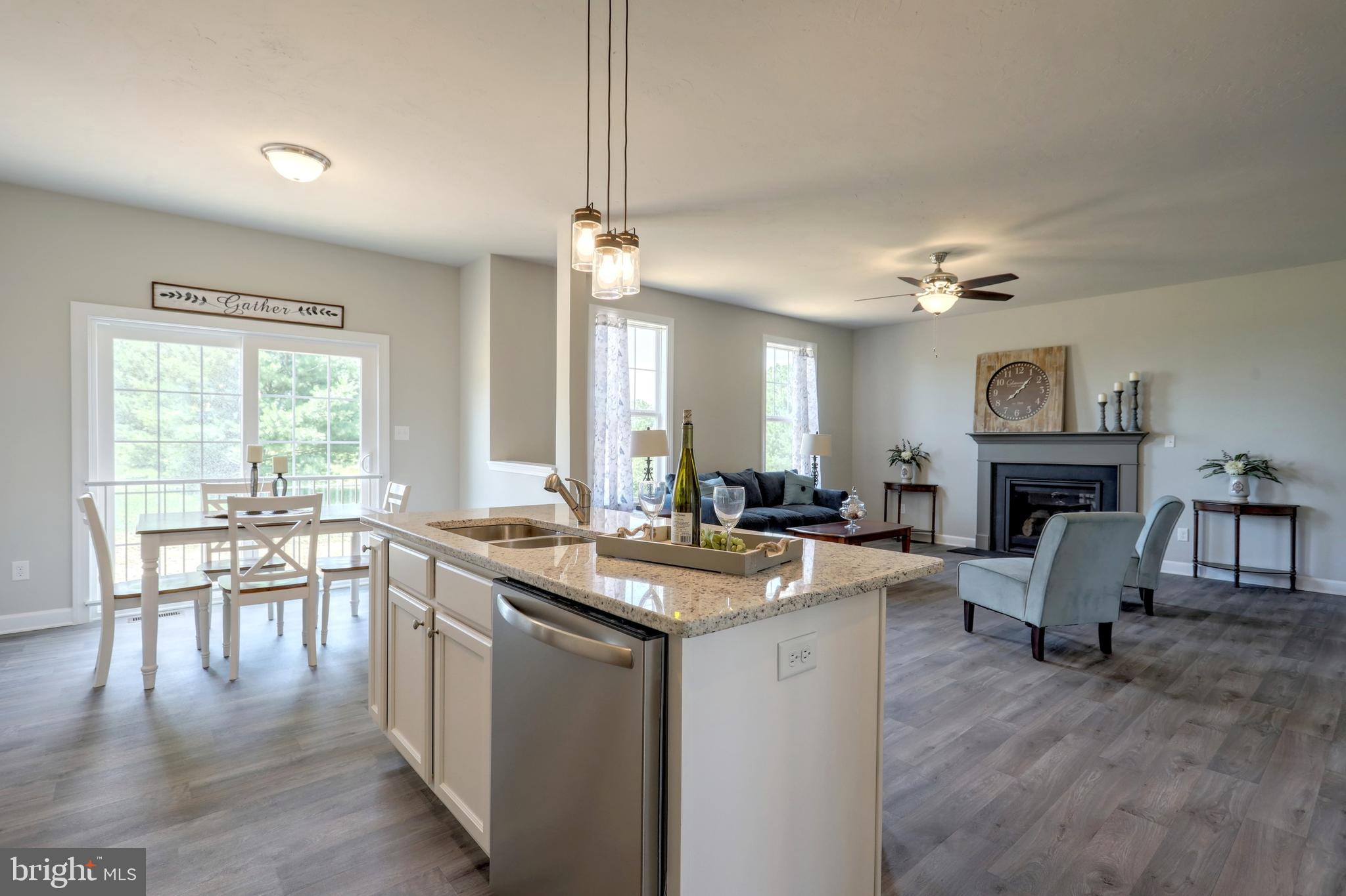 SALEM OVERLOOK - Residential