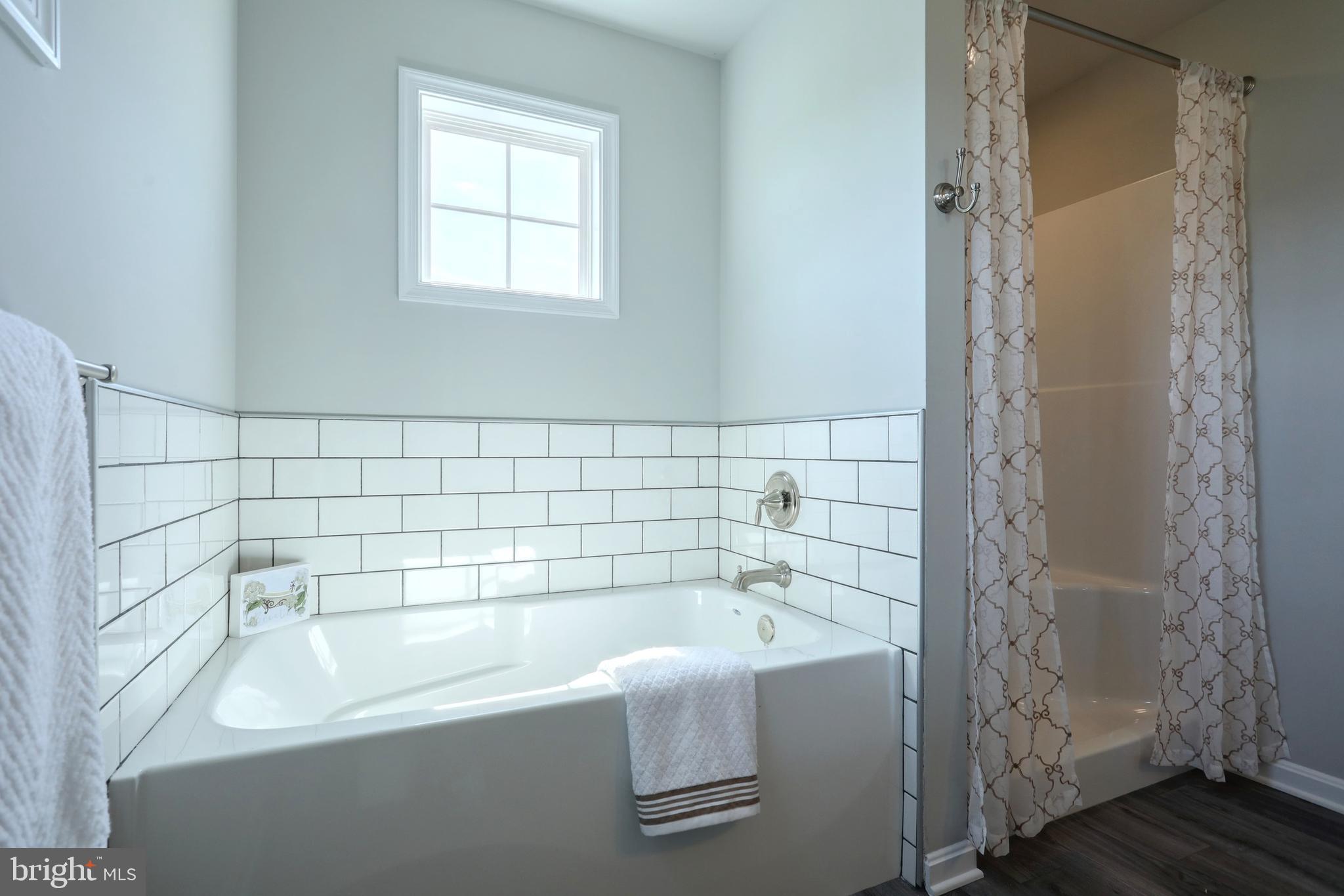 SALEM OVERLOOK - Residential