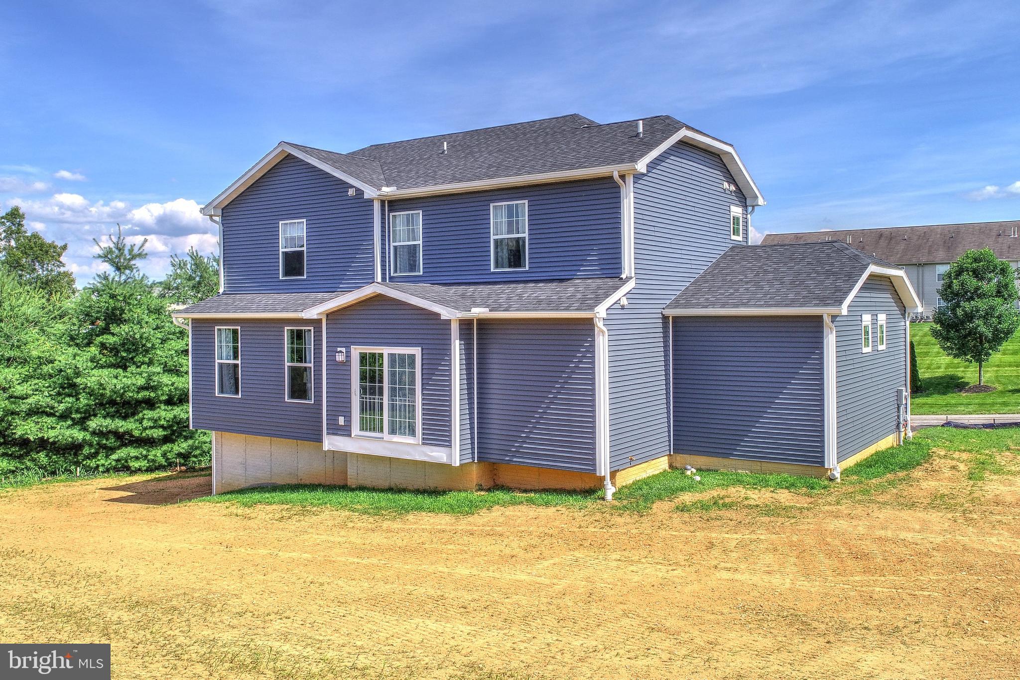 SALEM OVERLOOK - Residential