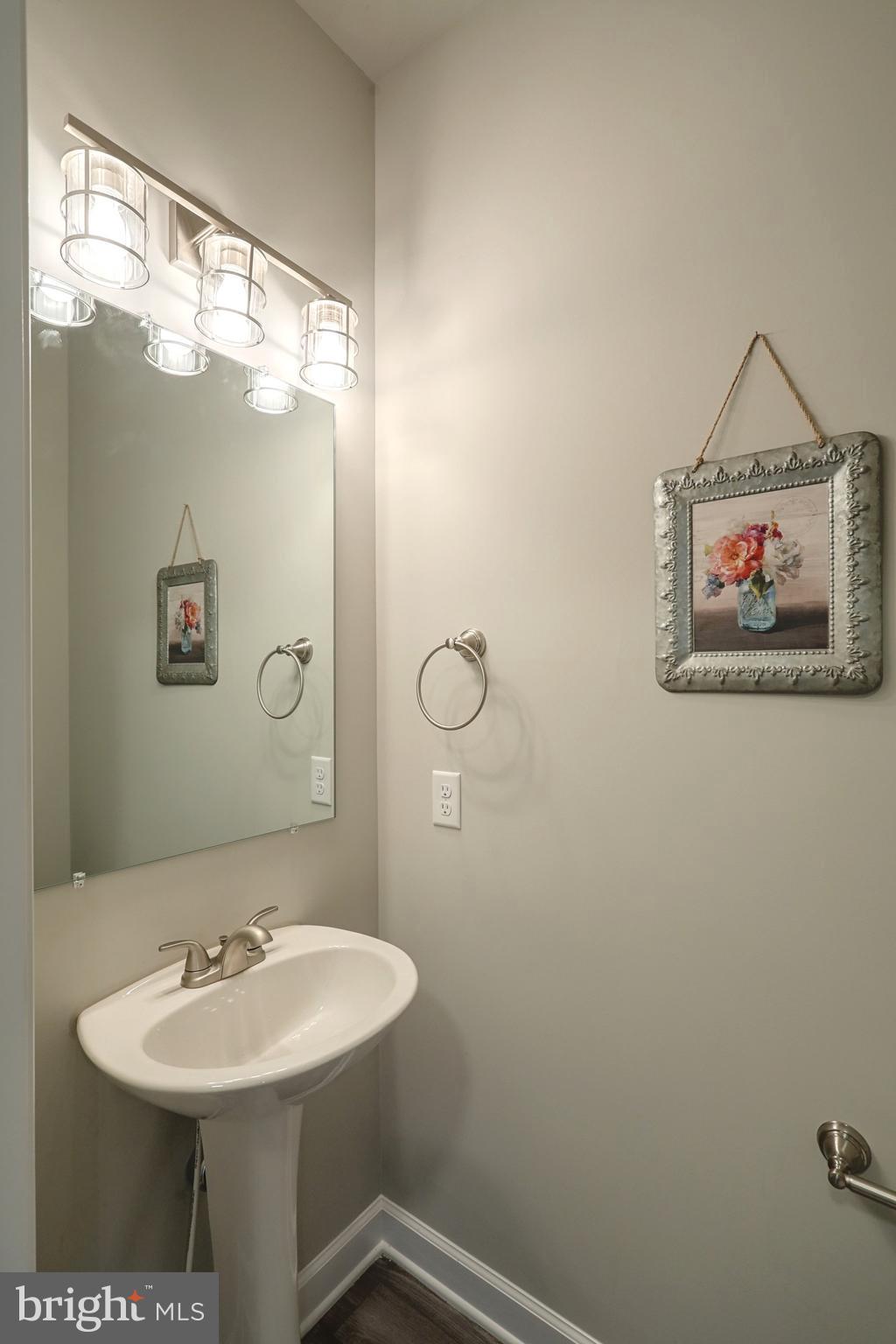 SALEM OVERLOOK - Residential