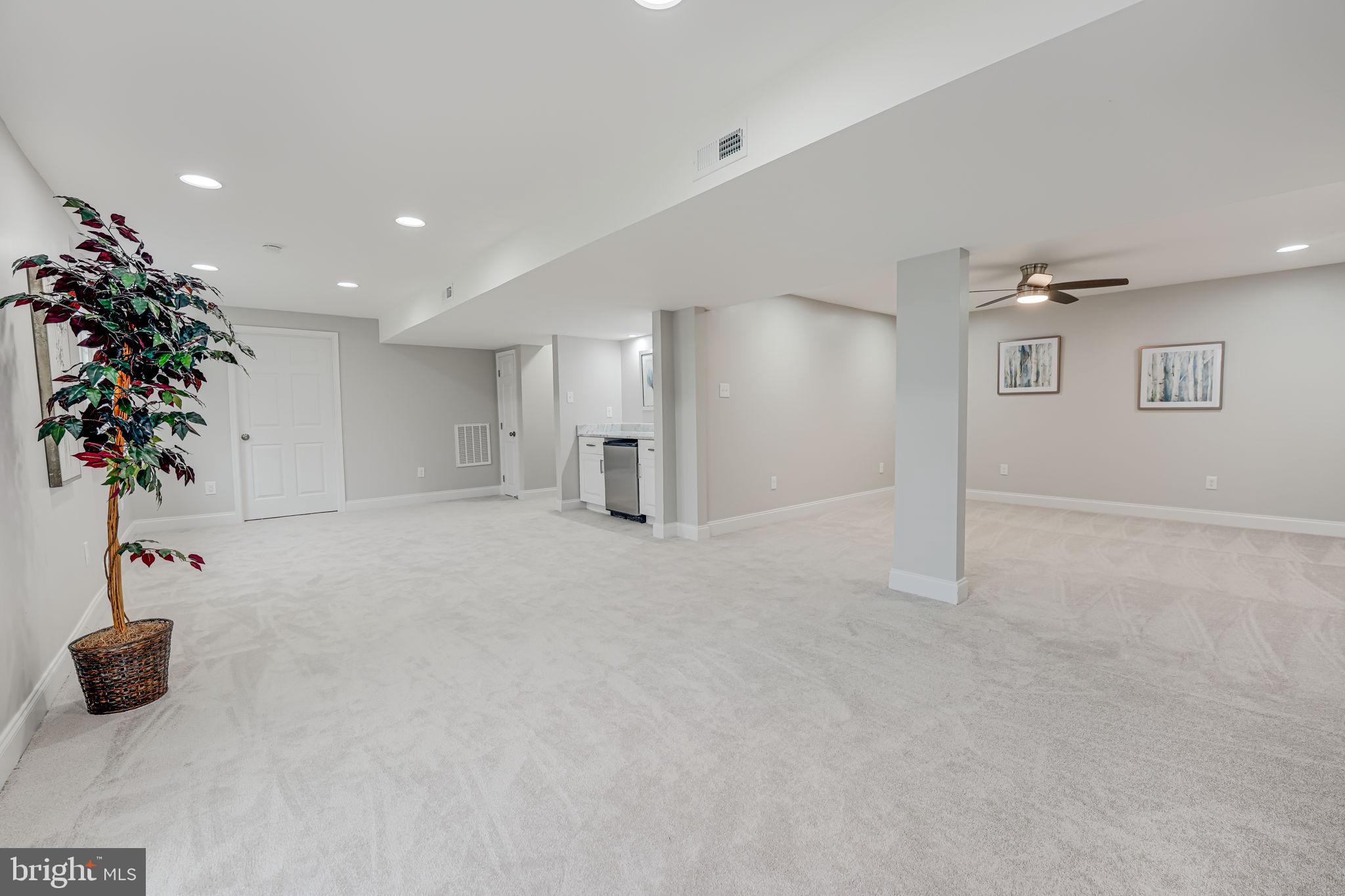 FAIR OAKS ESTATES - Residential