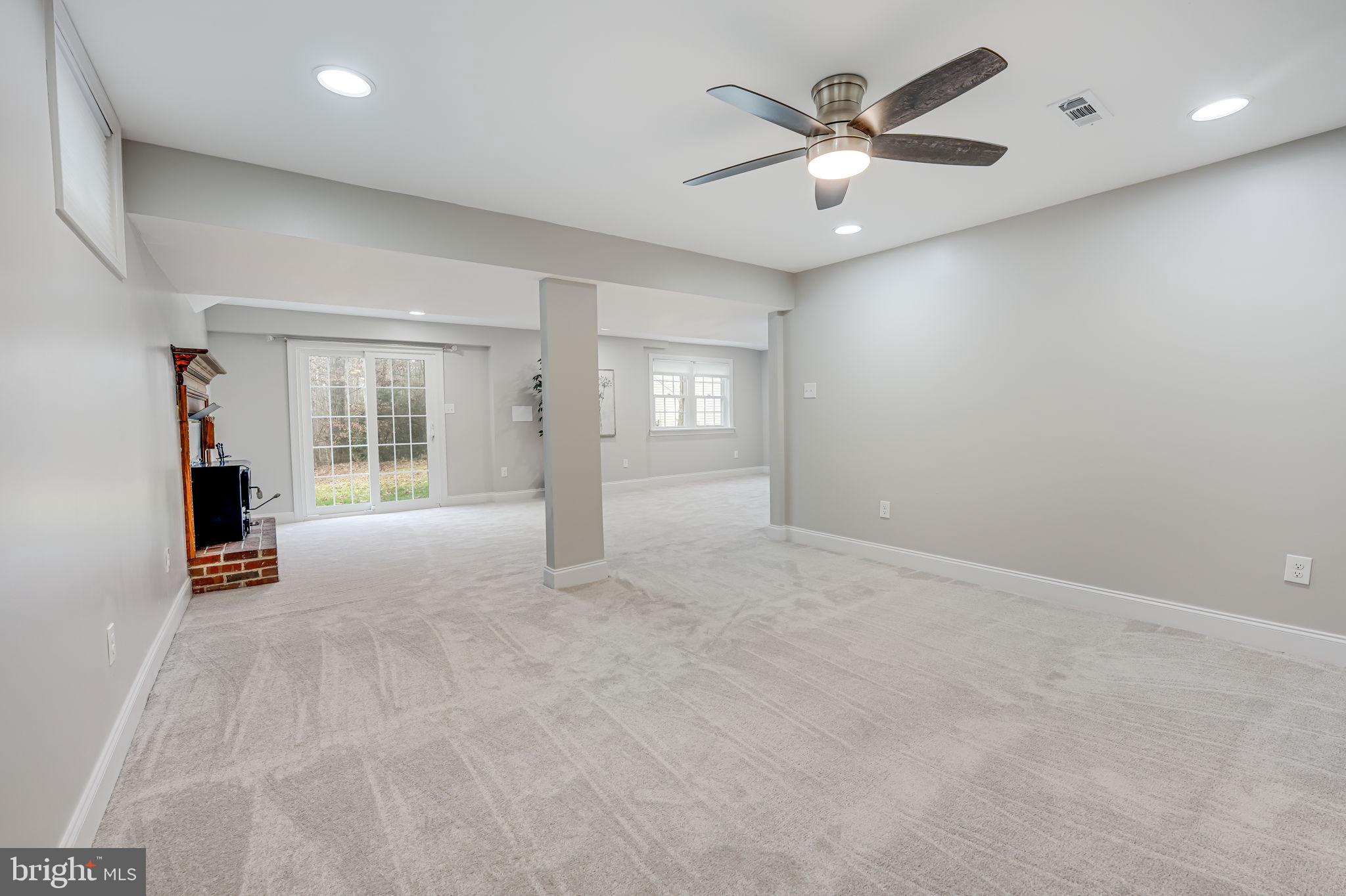 FAIR OAKS ESTATES - Residential