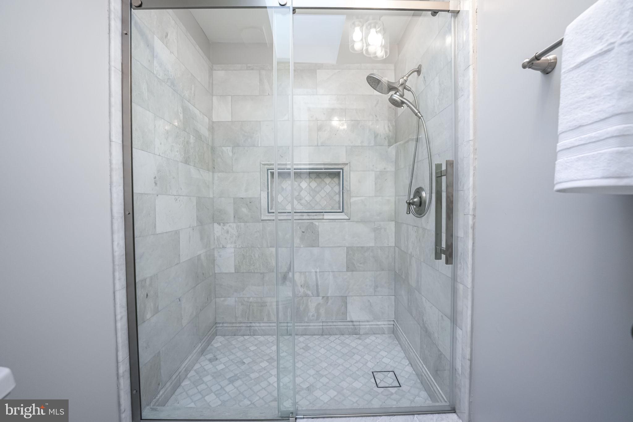 FAIR OAKS ESTATES - Residential