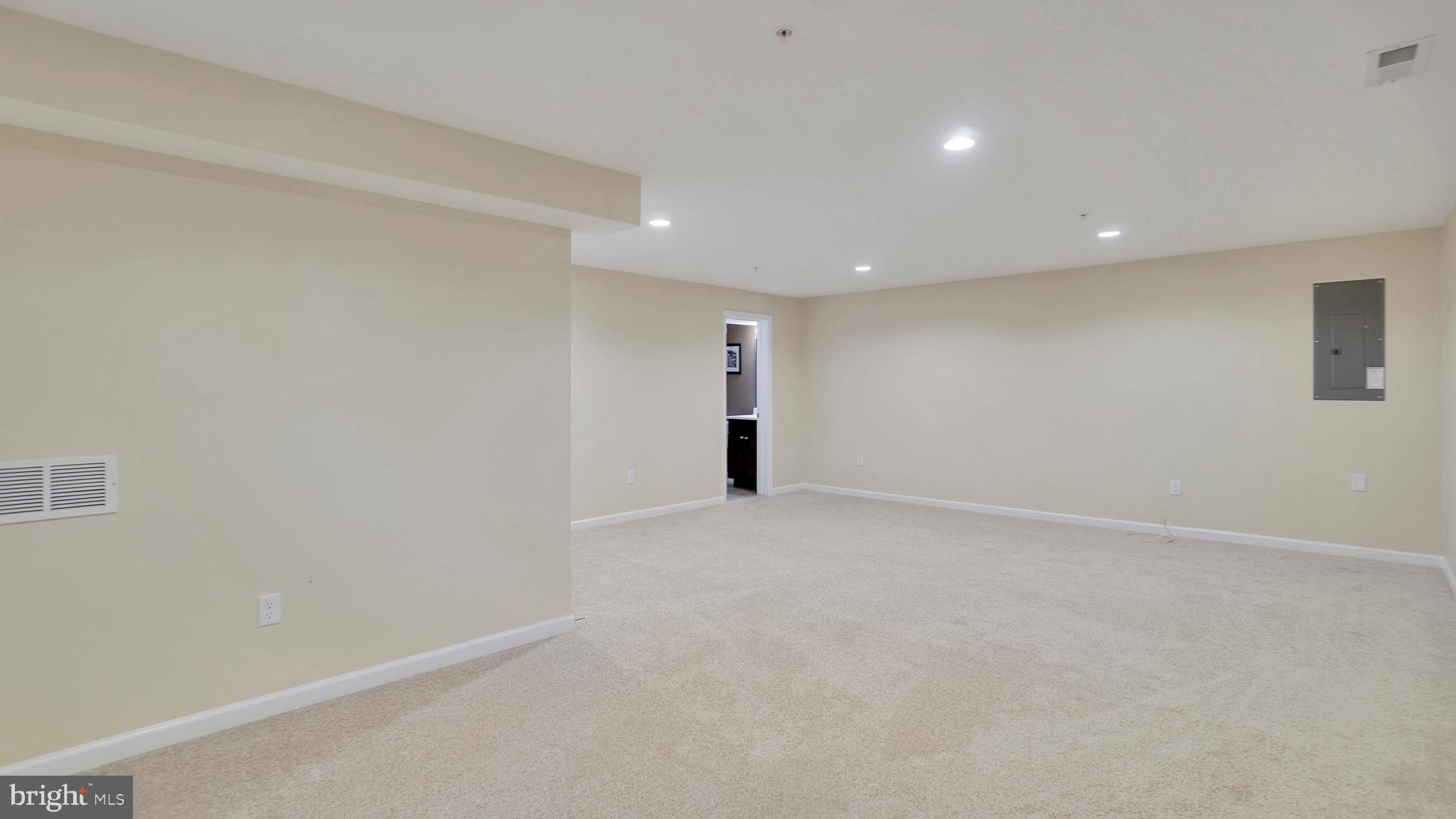 GRANDE VIEW PARK - Residential