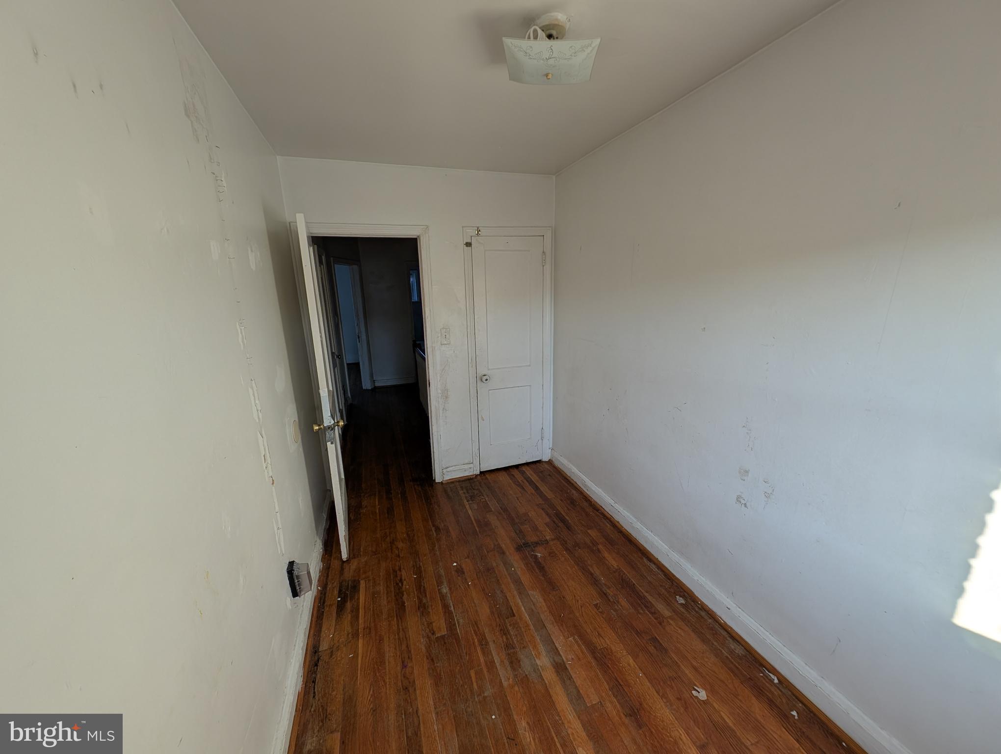 MIDDLESEX - Residential