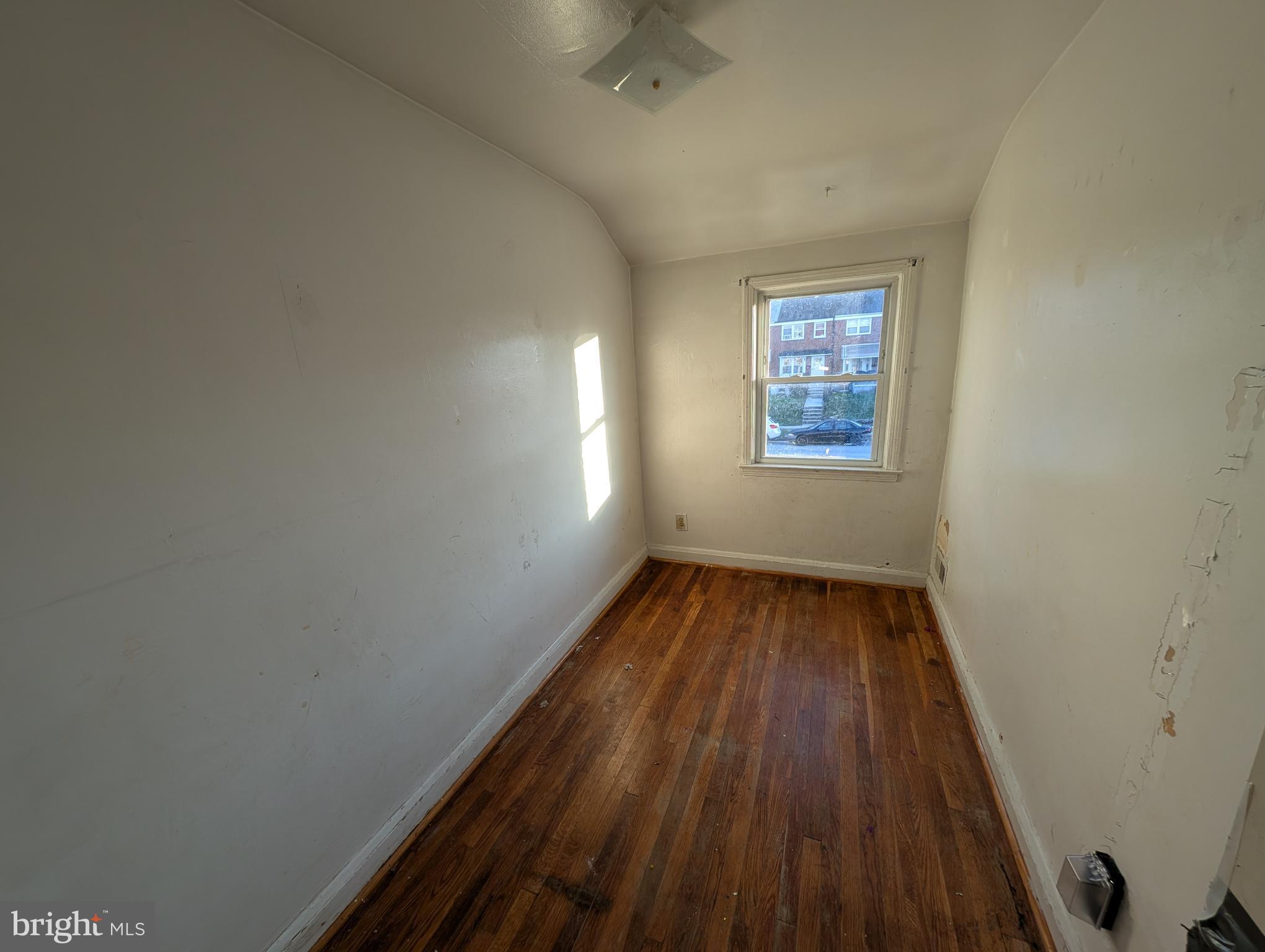 MIDDLESEX - Residential