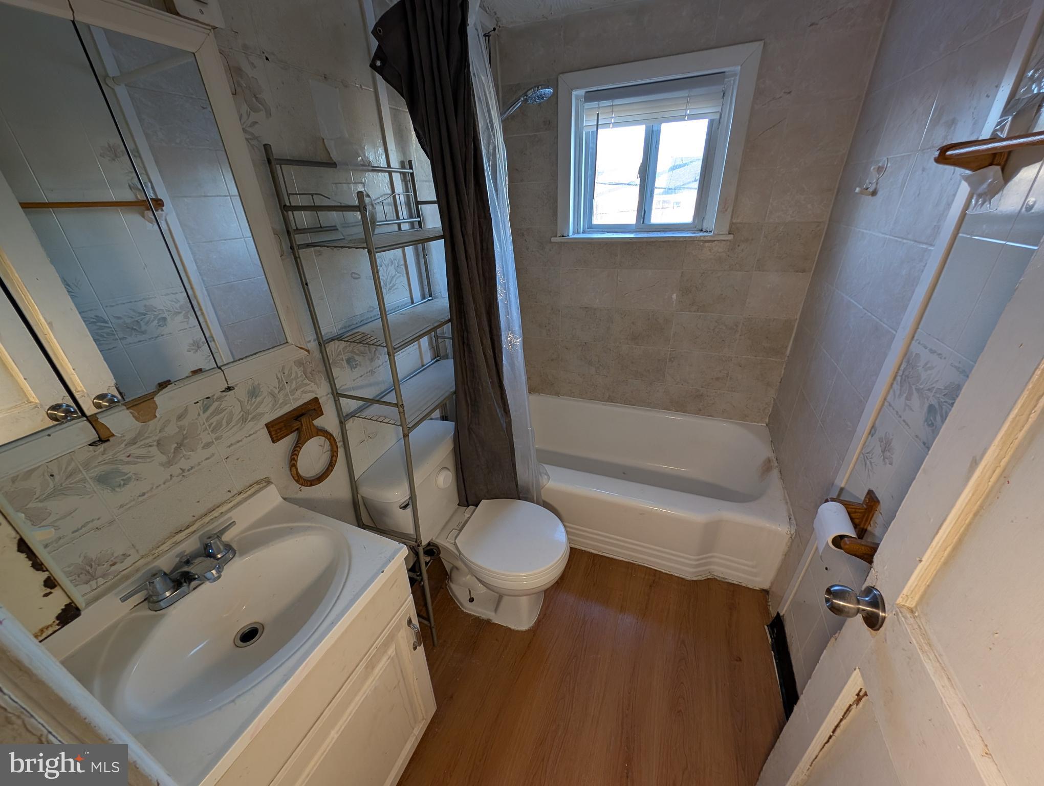 MIDDLESEX - Residential