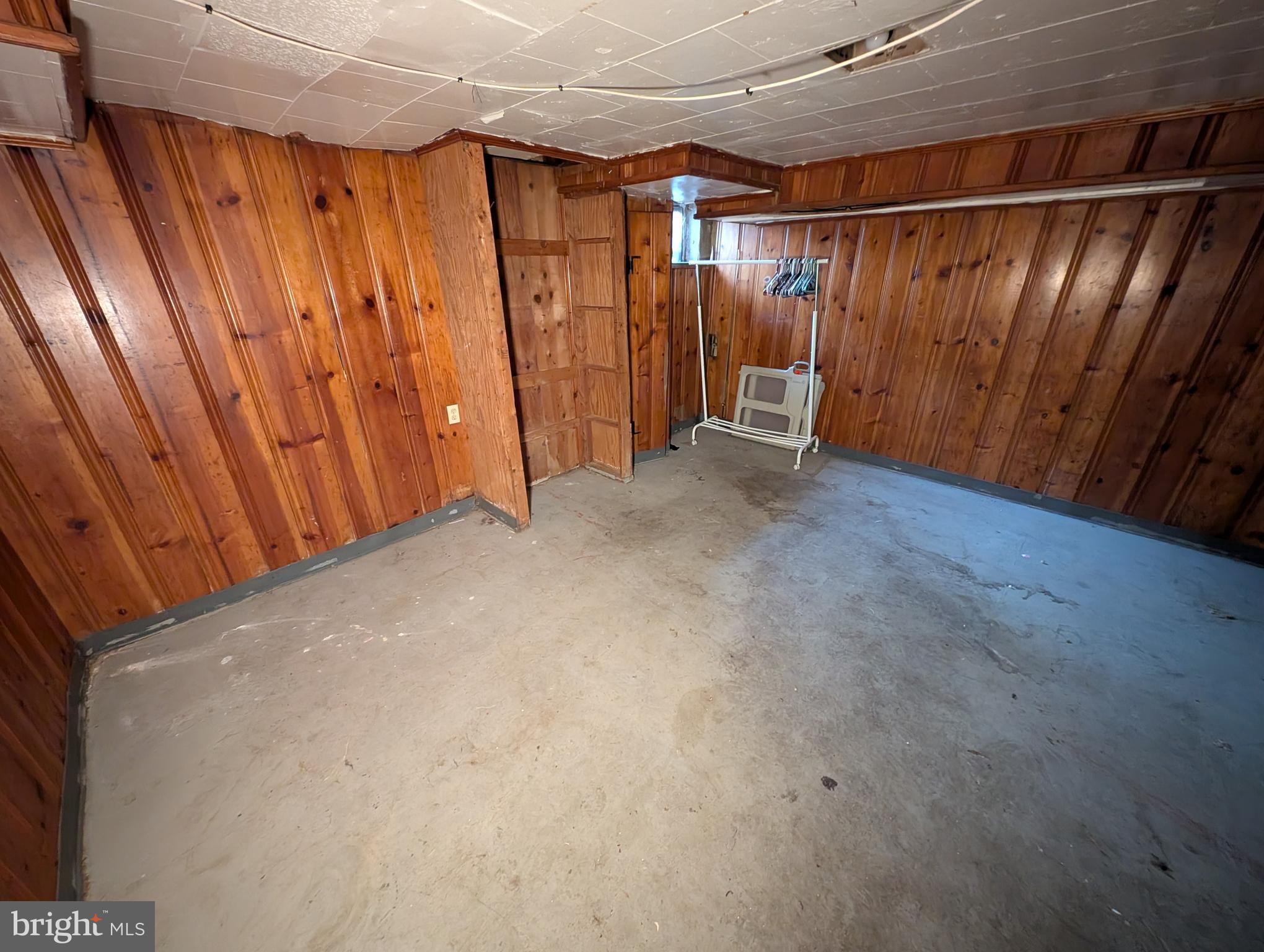 MIDDLESEX - Residential