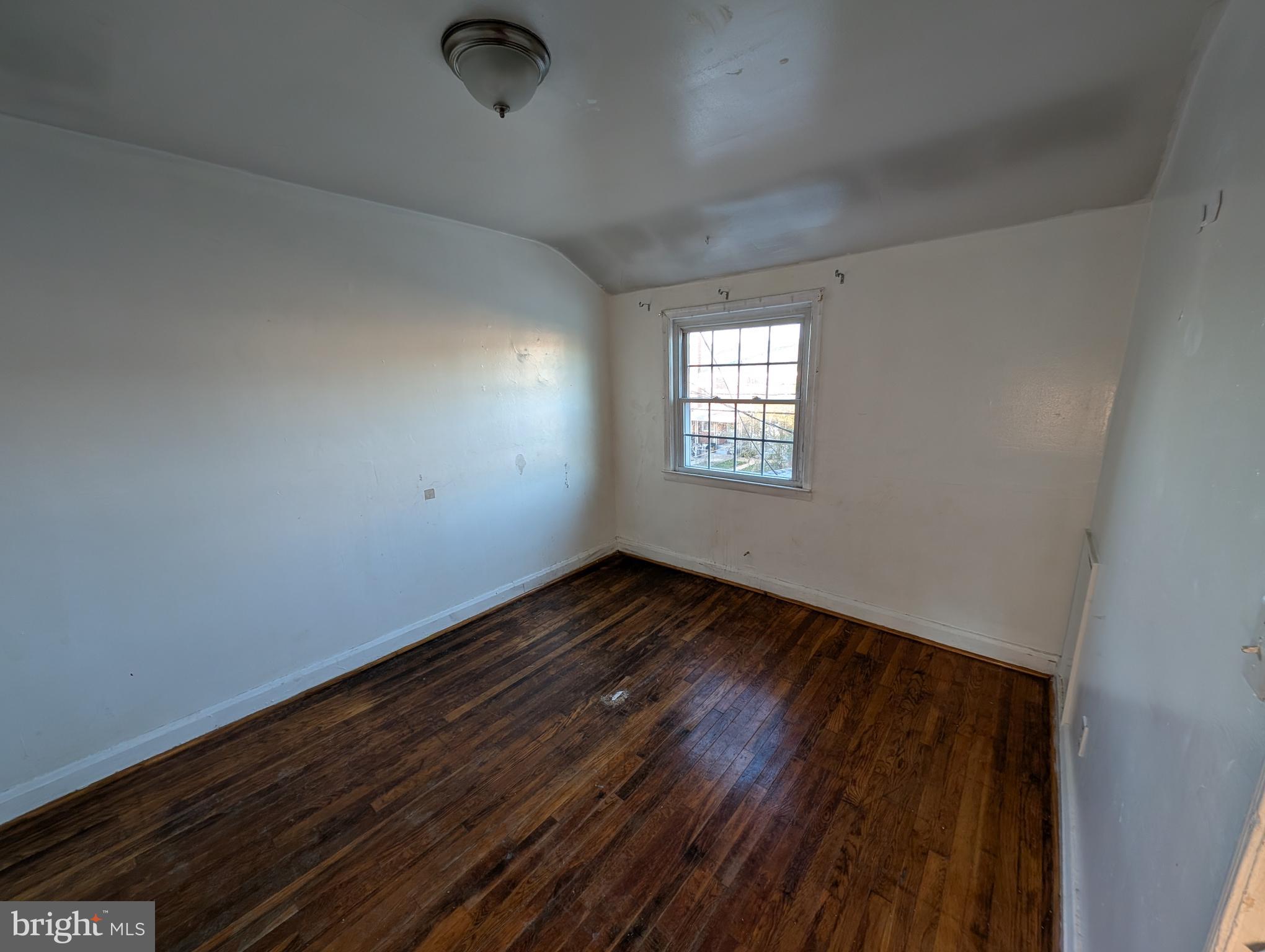 MIDDLESEX - Residential