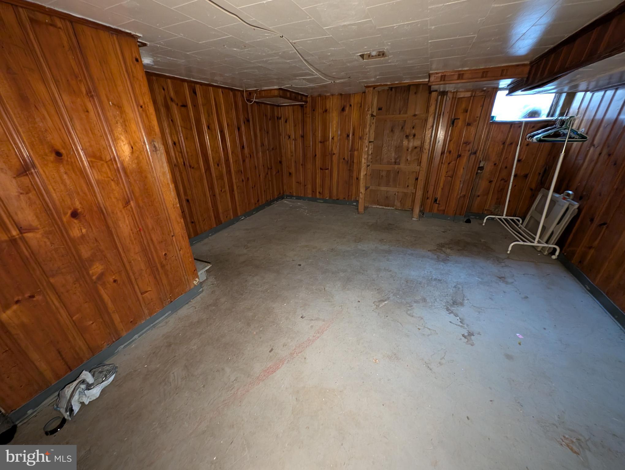 MIDDLESEX - Residential