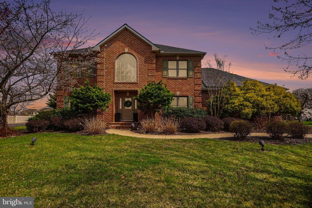 Photo of 2613 Huntfield Drive, YORK, PA 17404 (MLS # PAYK2100360)