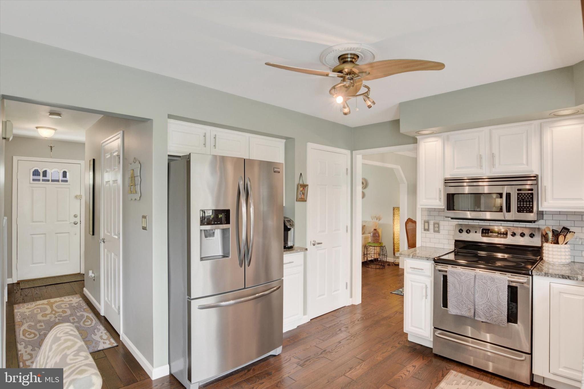 HUNTERS RUN - Residential