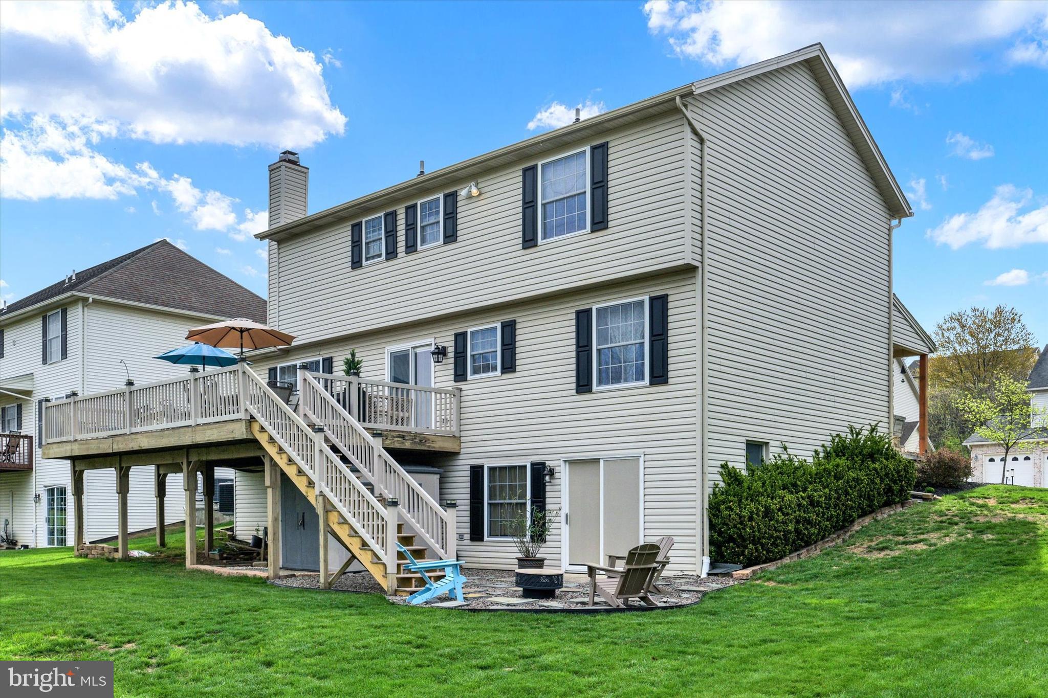 HUNTERS RUN - Residential