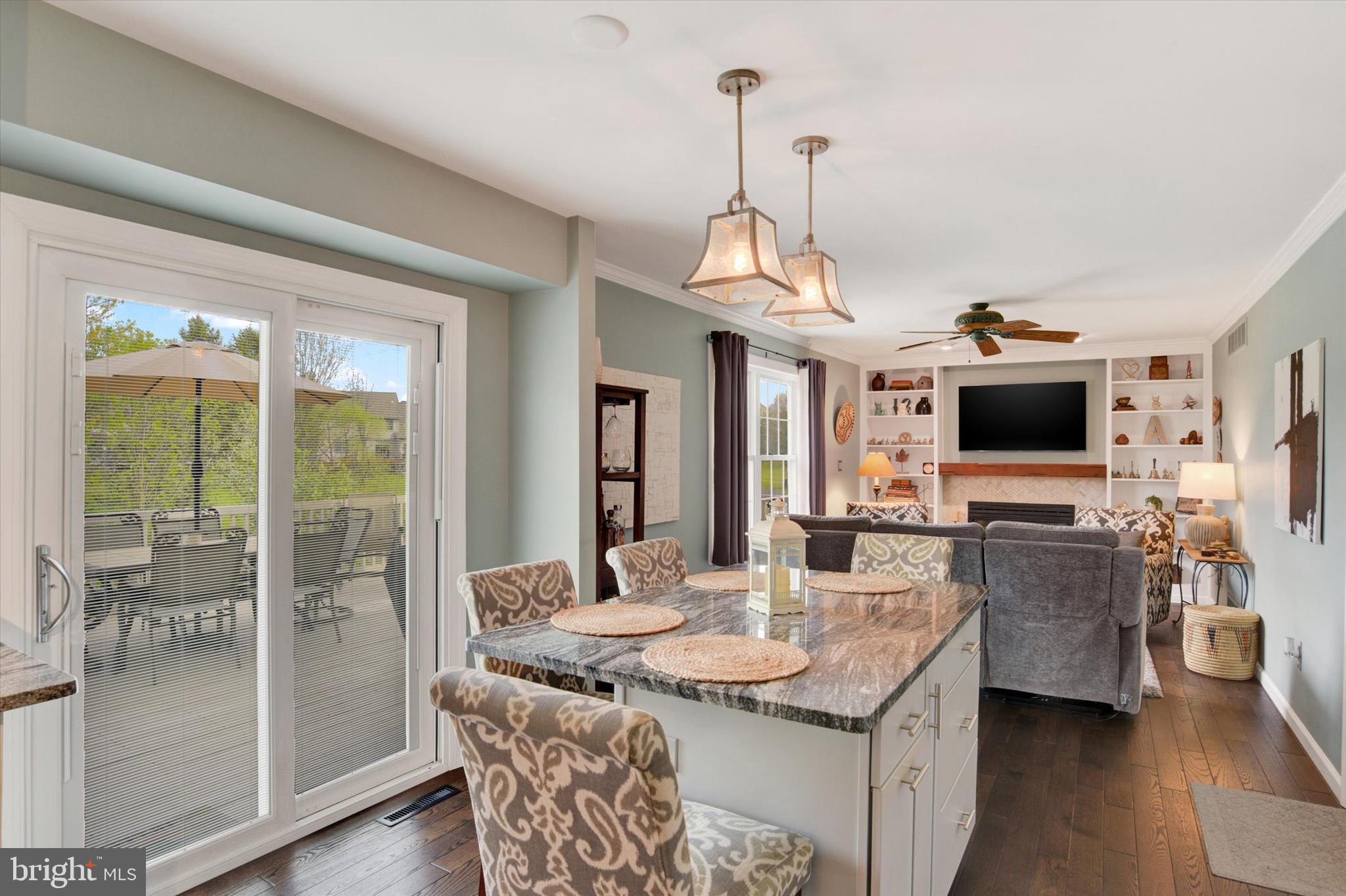 HUNTERS RUN - Residential