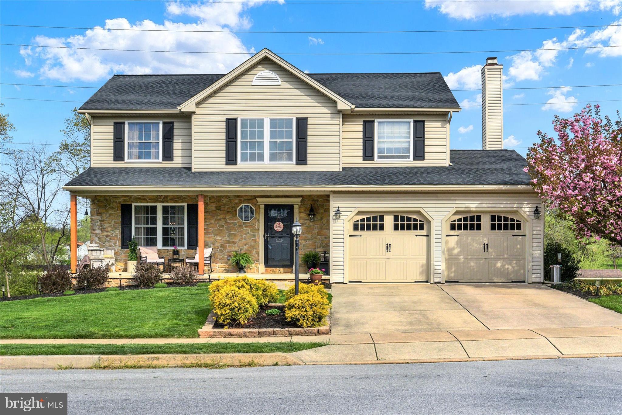 HUNTERS RUN - Residential