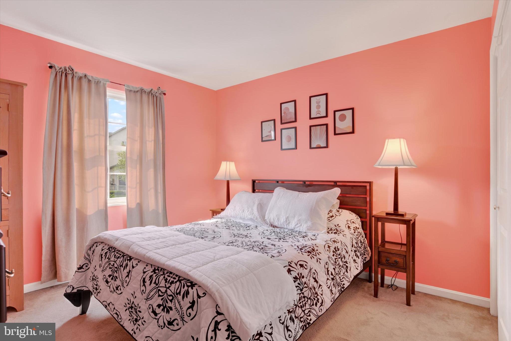 HUNTERS RUN - Residential