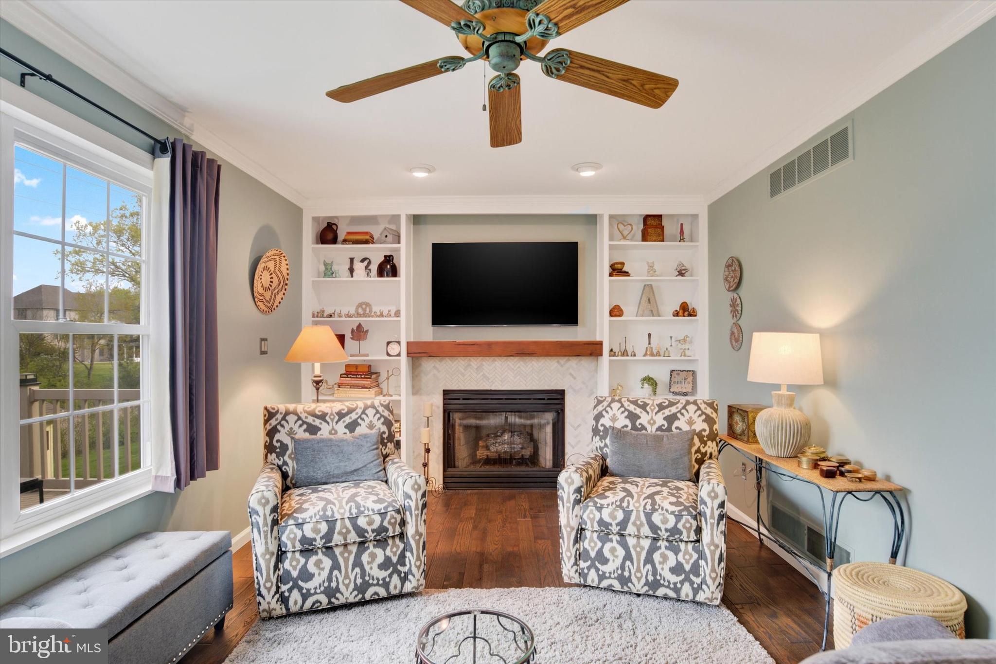 HUNTERS RUN - Residential