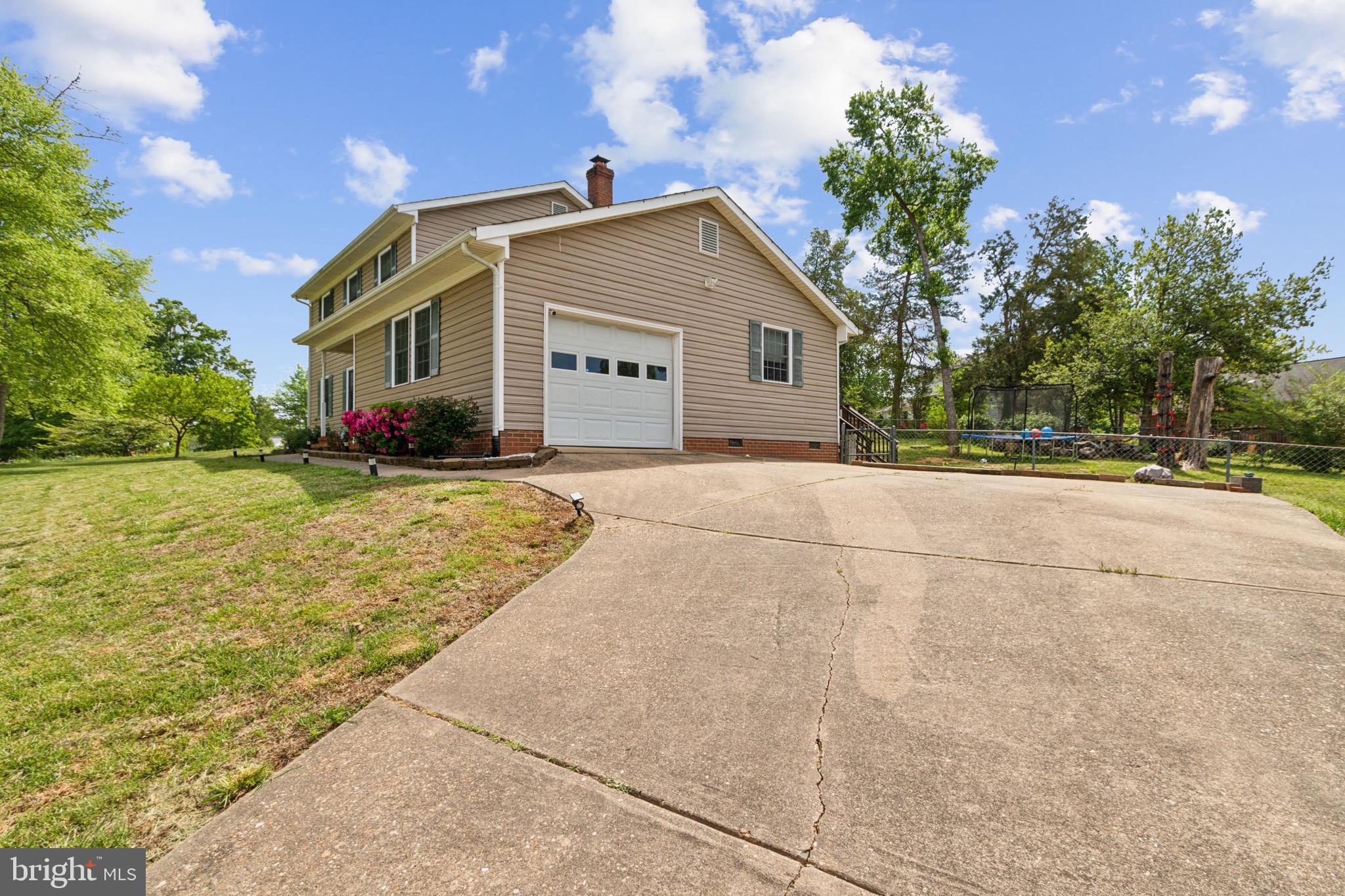 KENDALLWOOD ESTATES - Residential