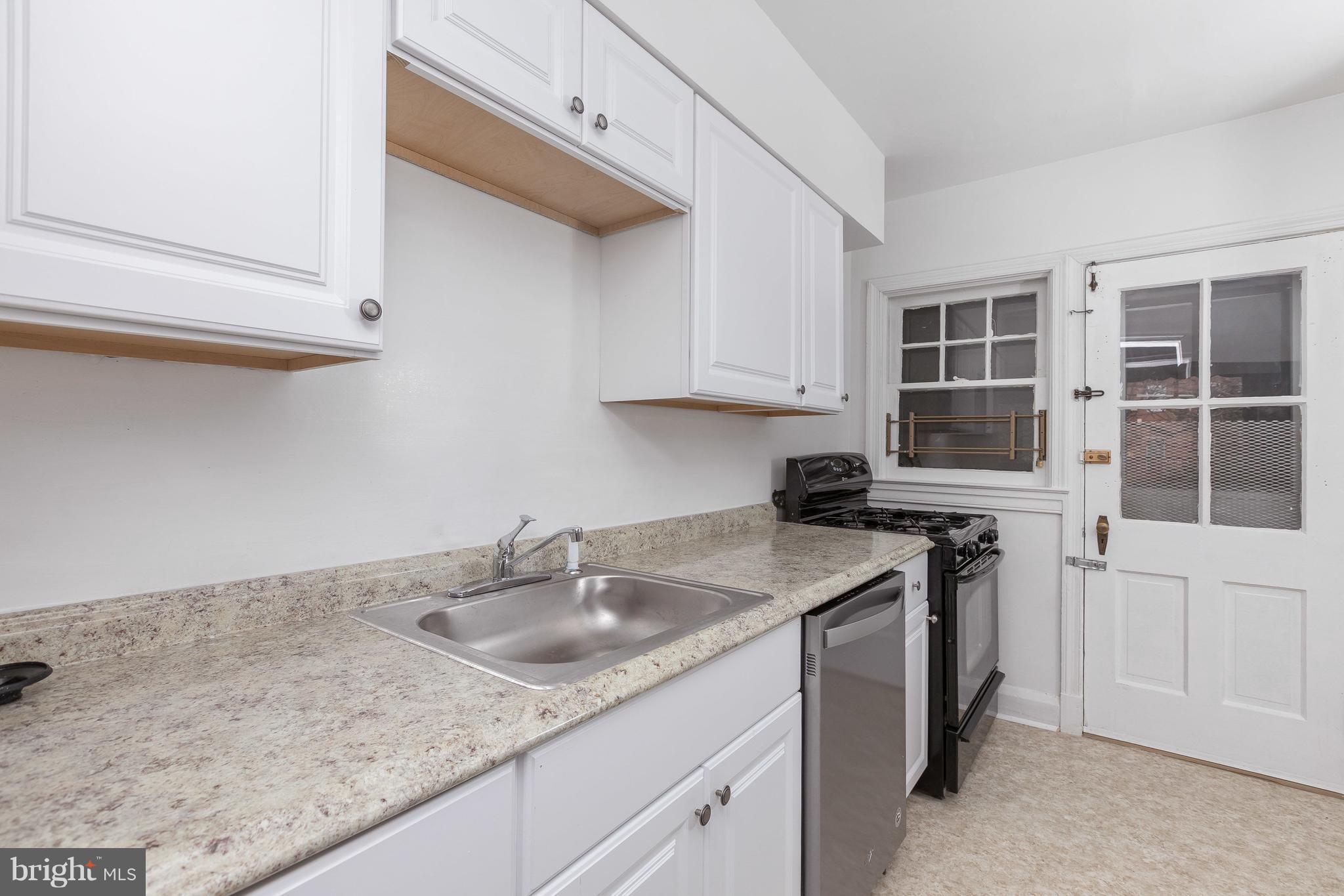 IRVINGTON - Residential Lease