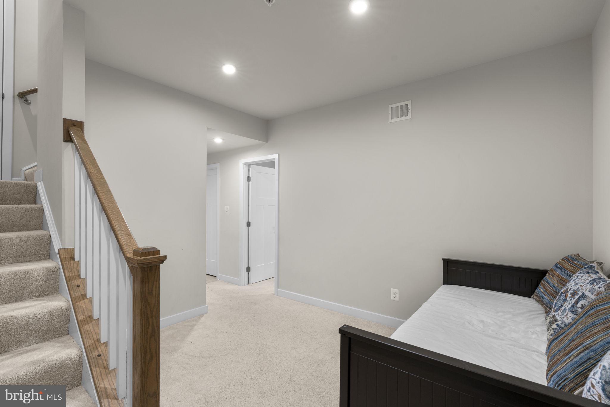 GREENLEIGH AT CROSSROADS - Residential