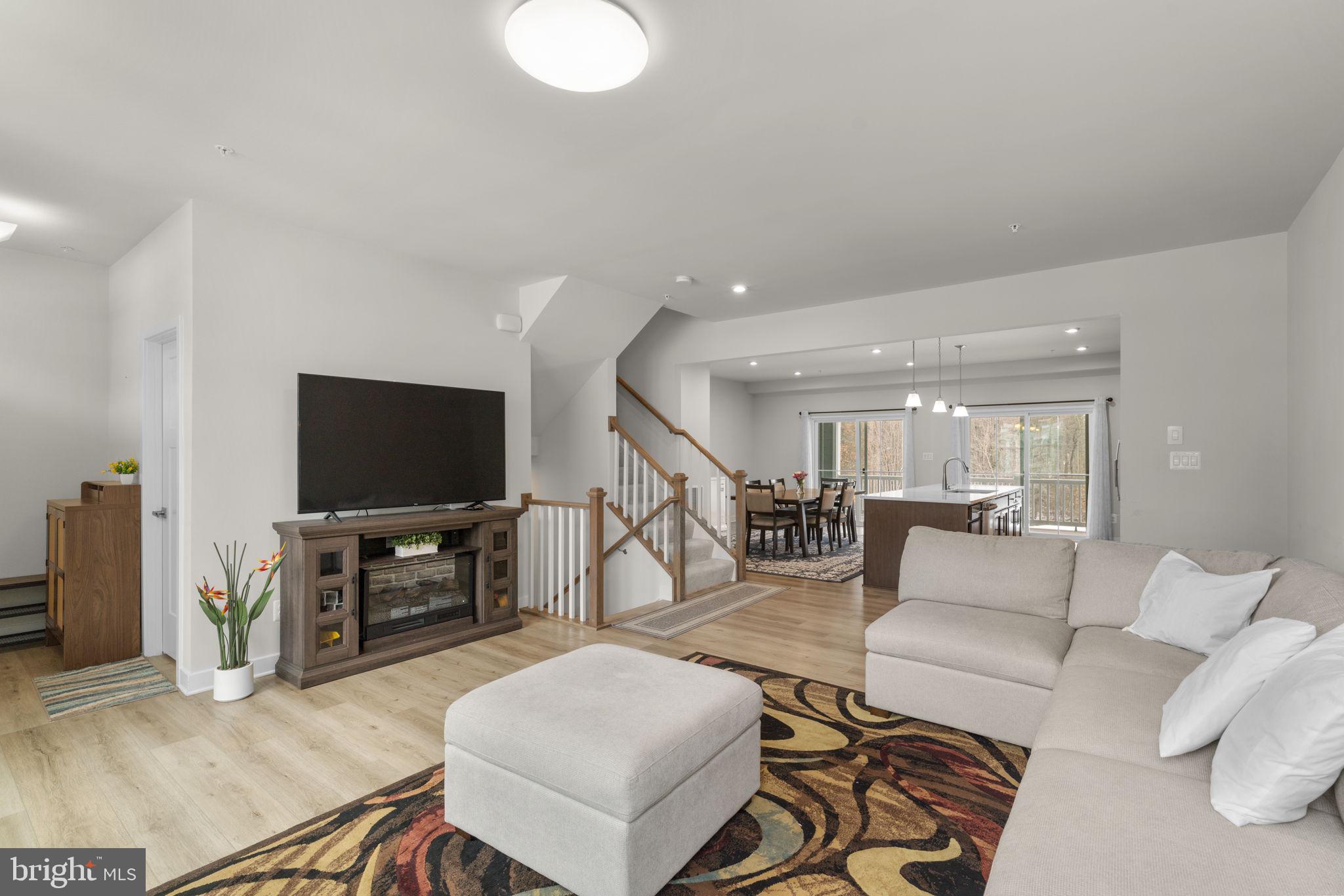 GREENLEIGH AT CROSSROADS - Residential