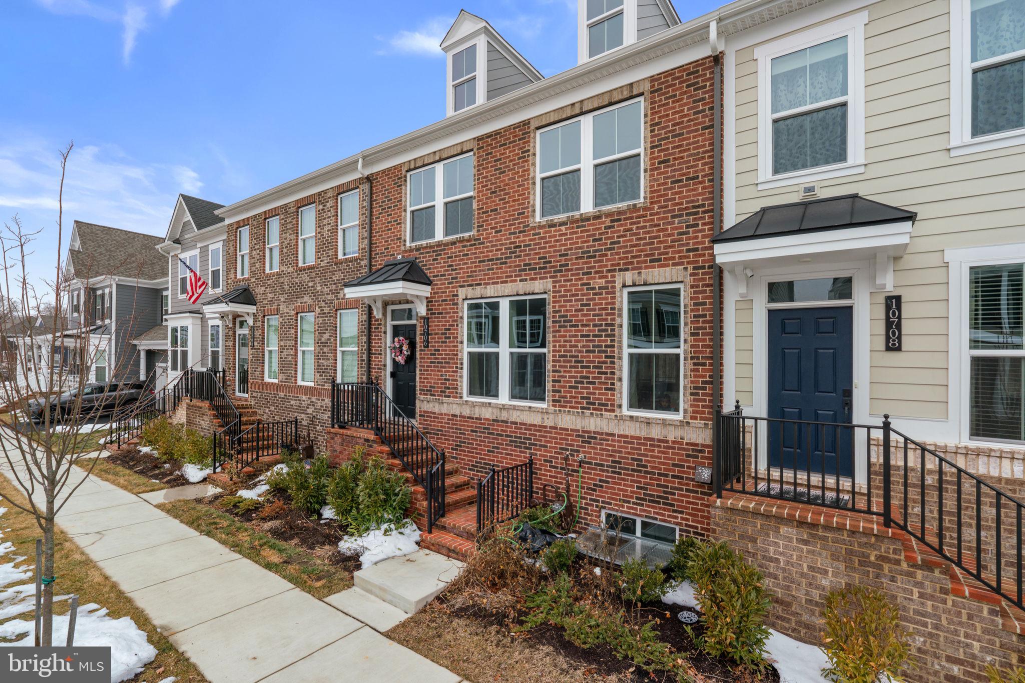 GREENLEIGH AT CROSSROADS - Residential