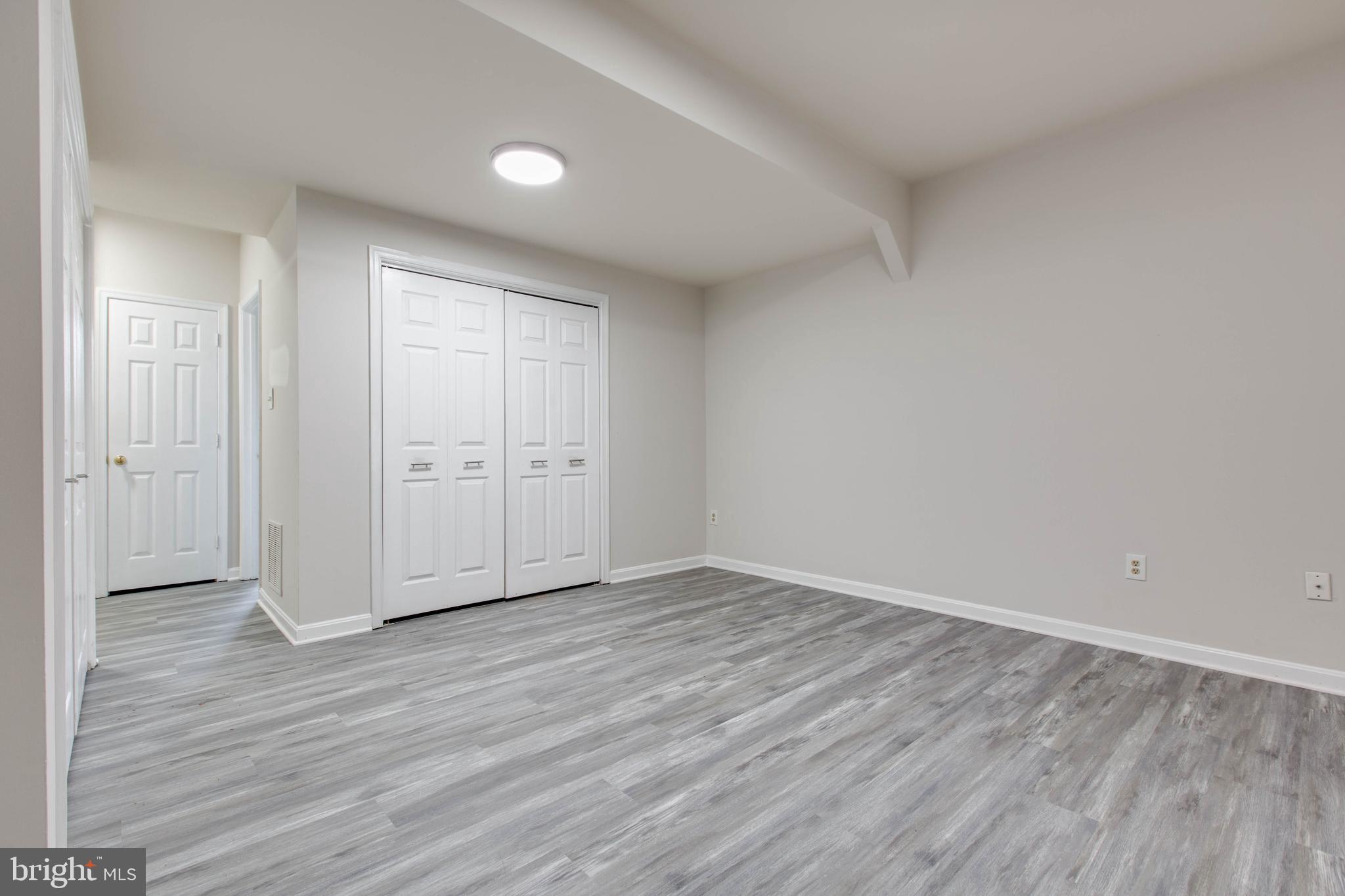 ELLICOTT MEADOWS - Residential