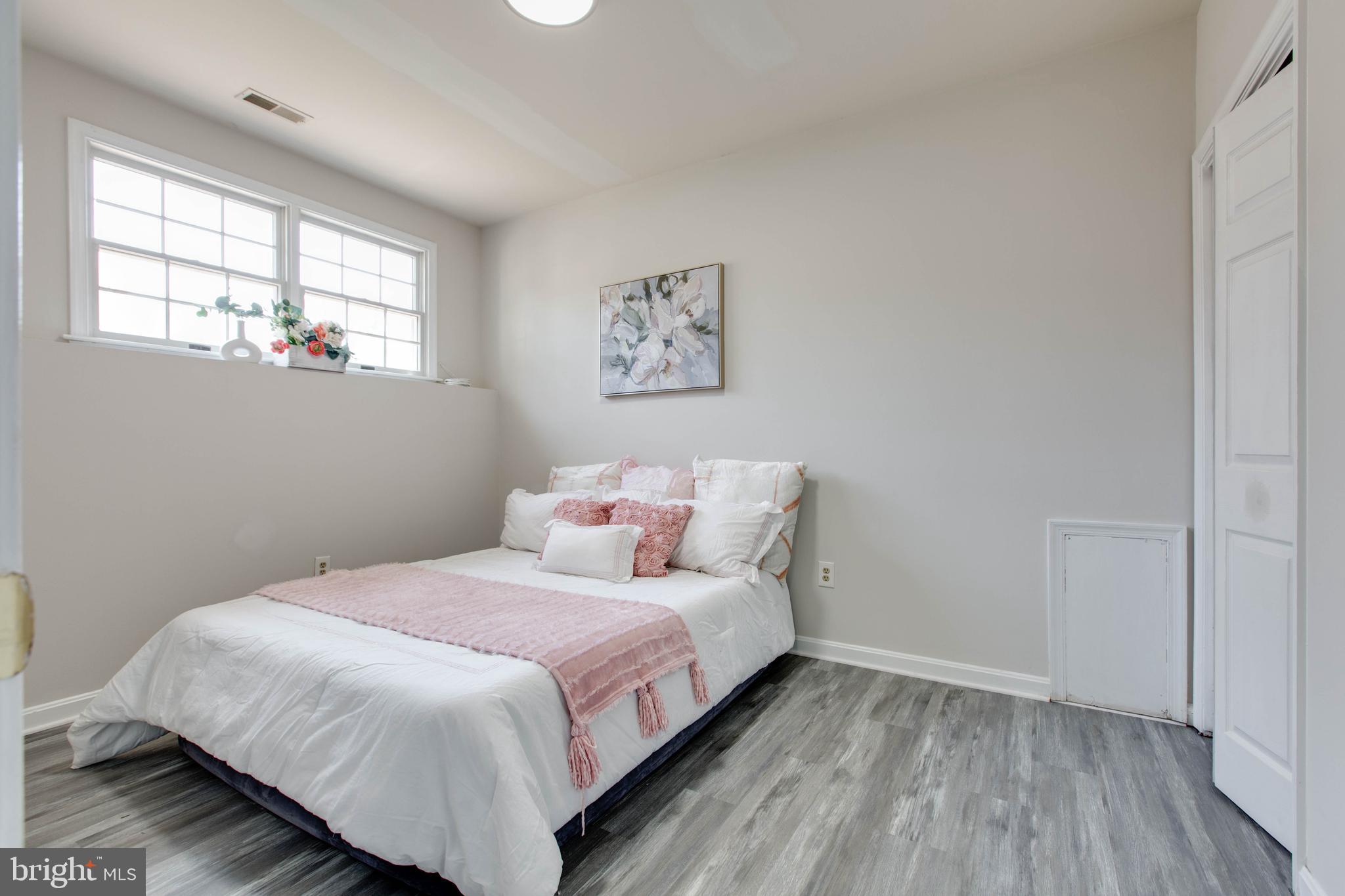 ELLICOTT MEADOWS - Residential