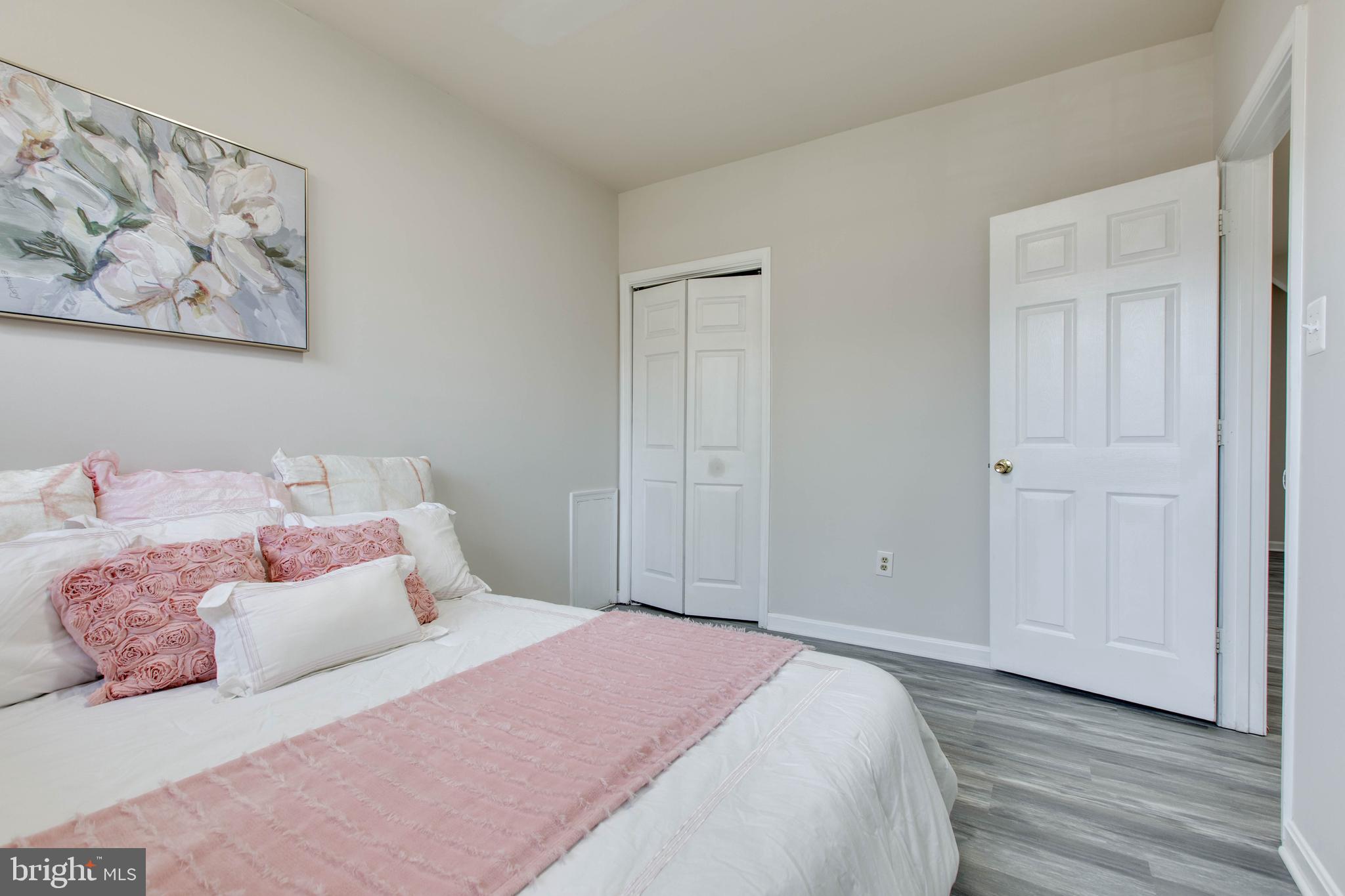 ELLICOTT MEADOWS - Residential