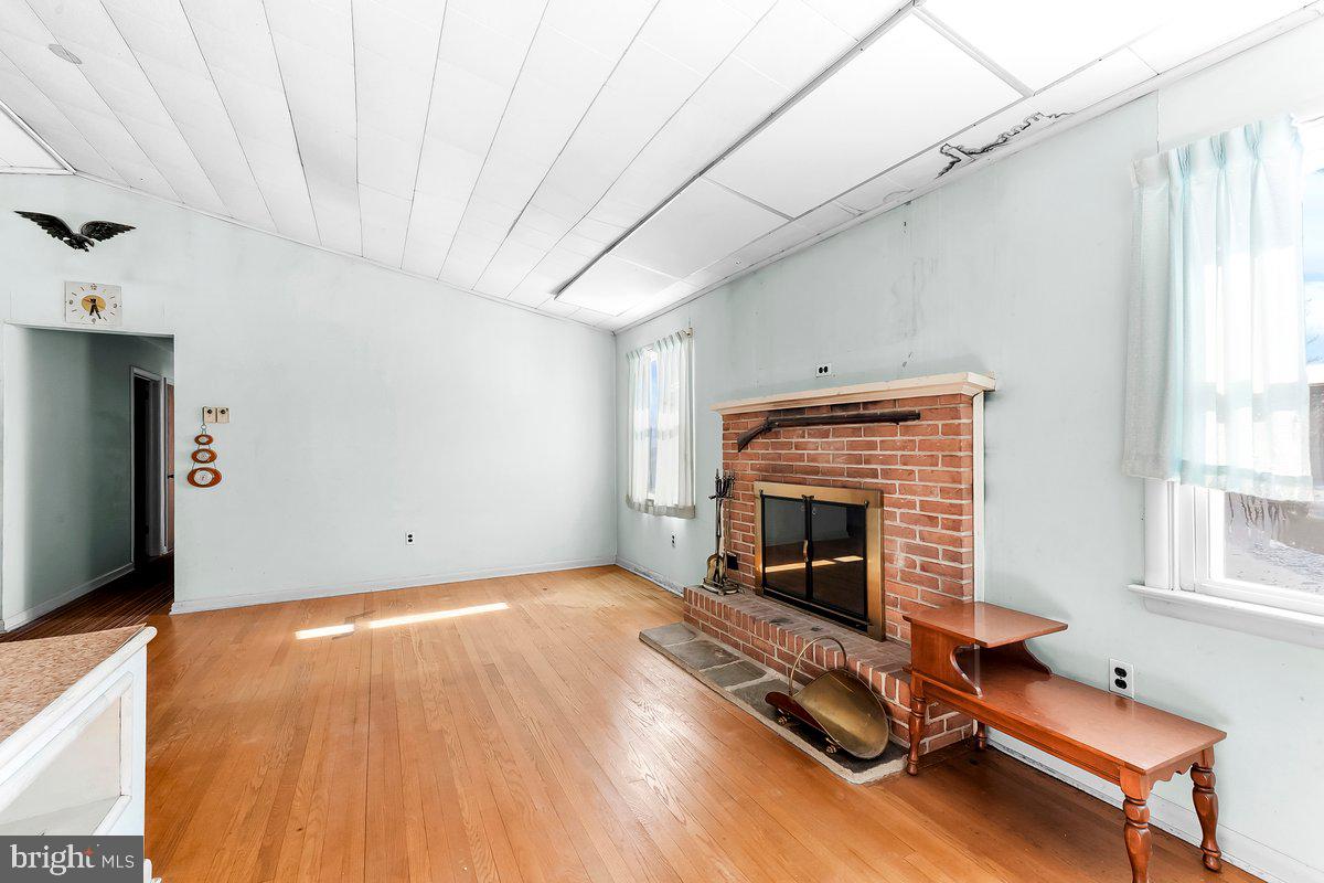 SPRINGFIELD - Residential