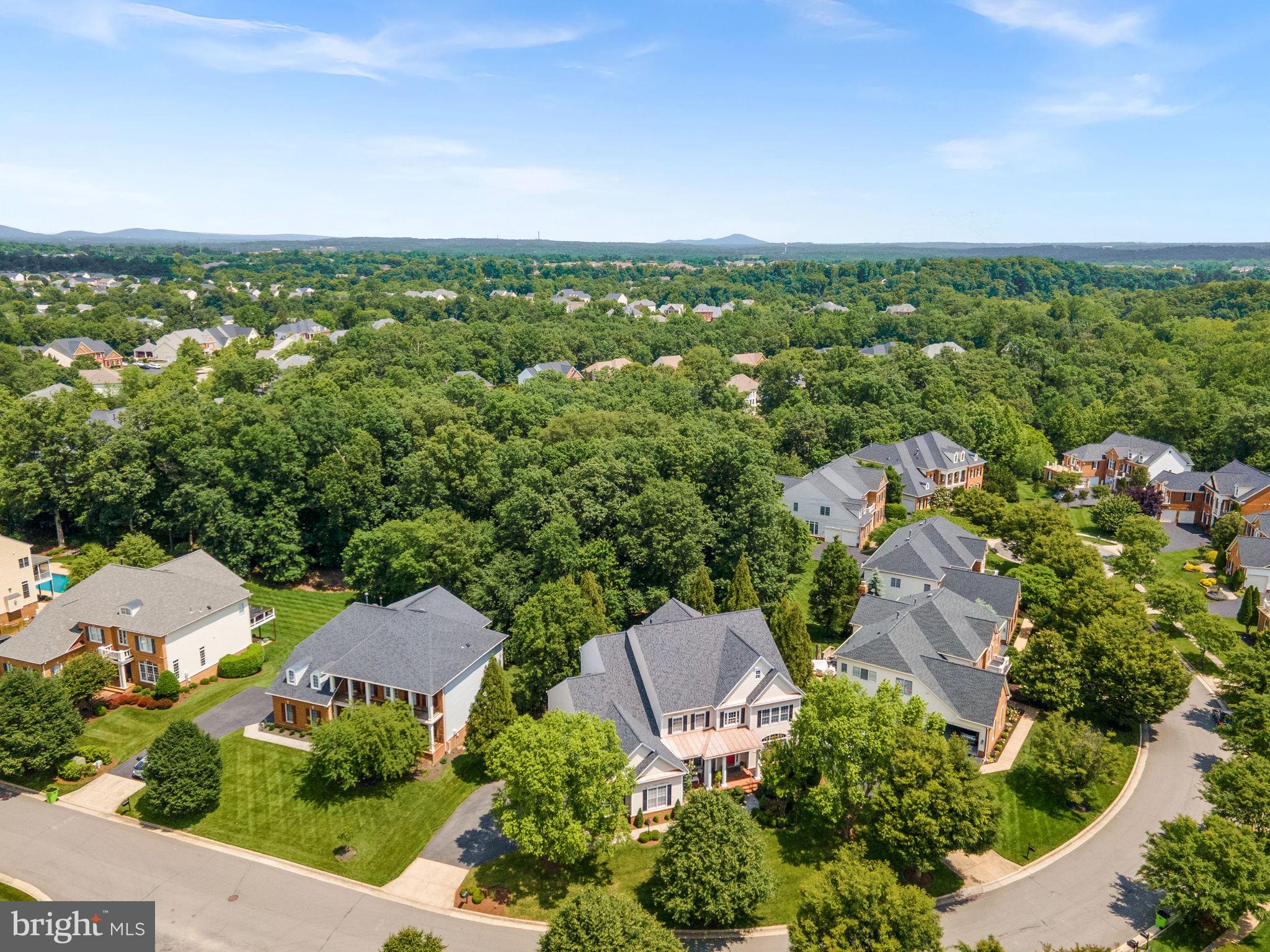 LANSDOWNE ON THE POTOMAC - Residential