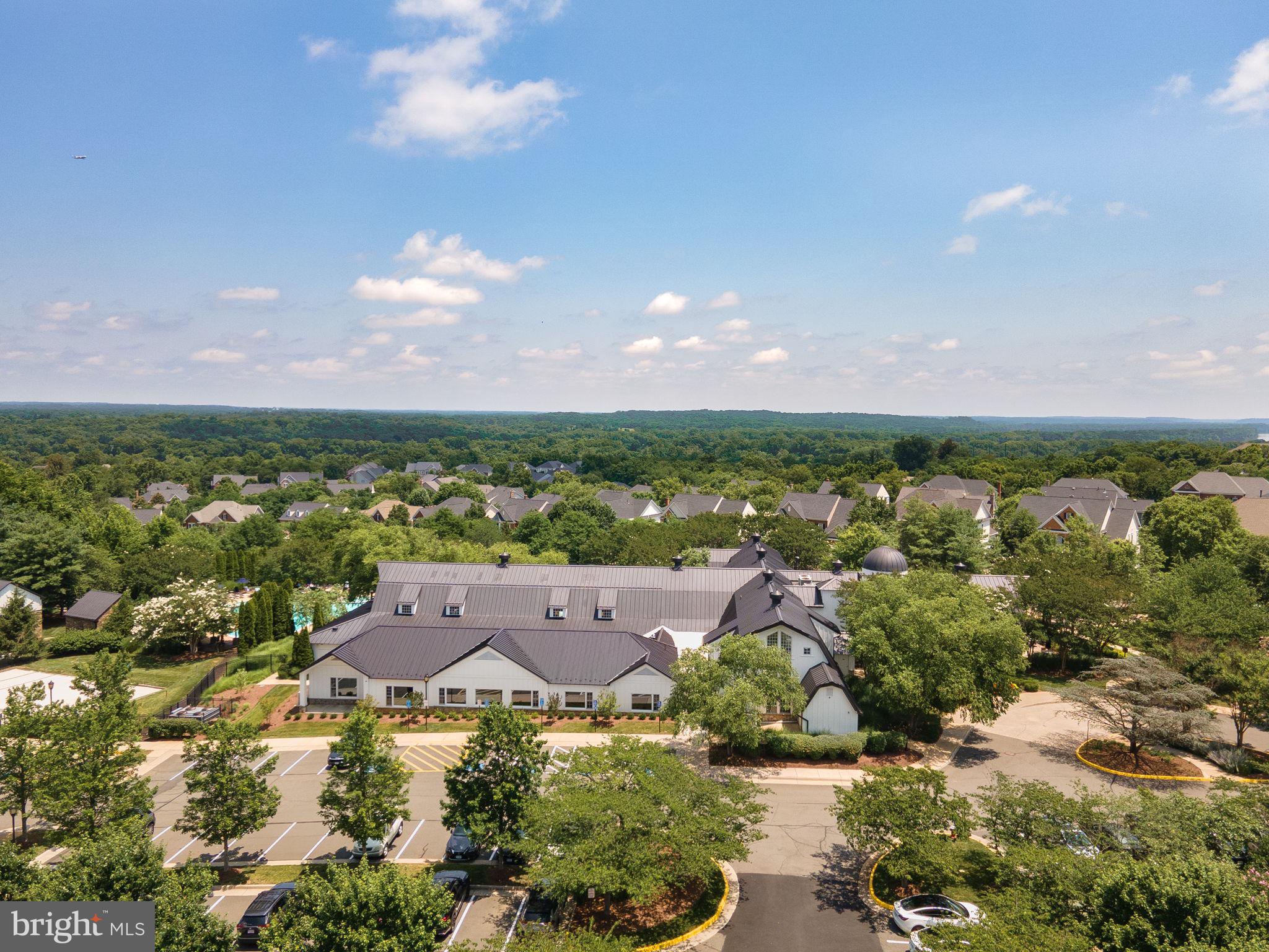 LANSDOWNE ON THE POTOMAC - Residential