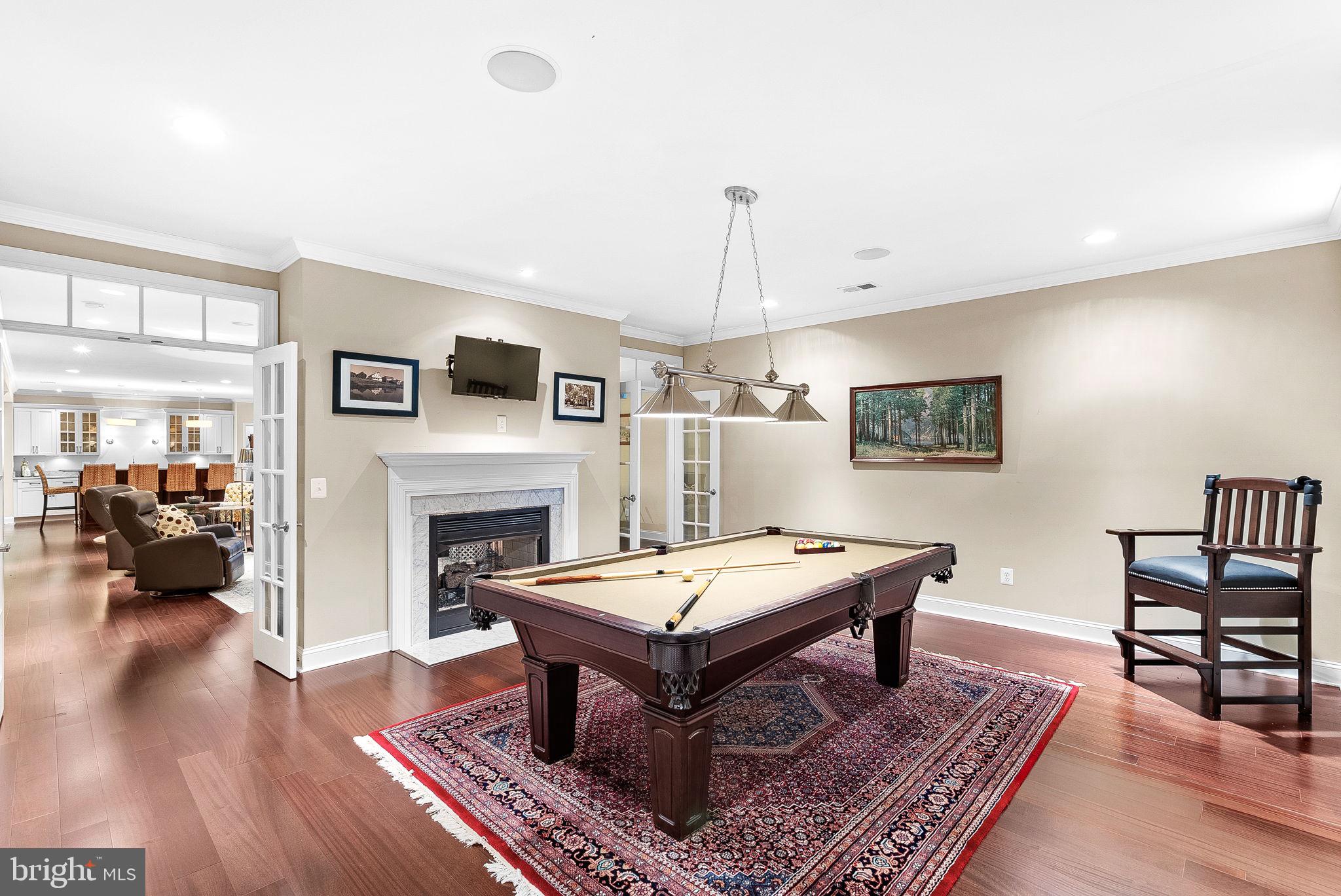 LANSDOWNE ON THE POTOMAC - Residential