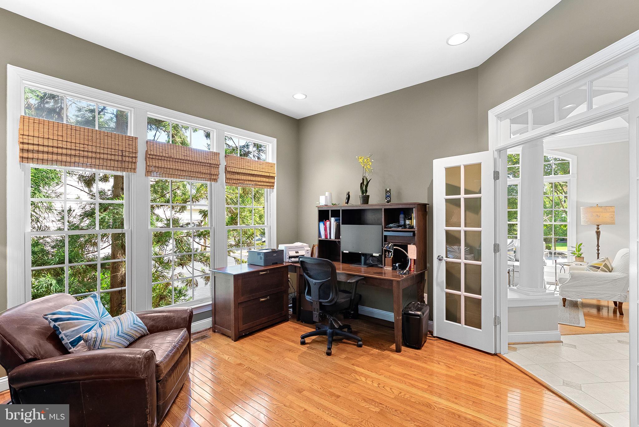 LANSDOWNE ON THE POTOMAC - Residential