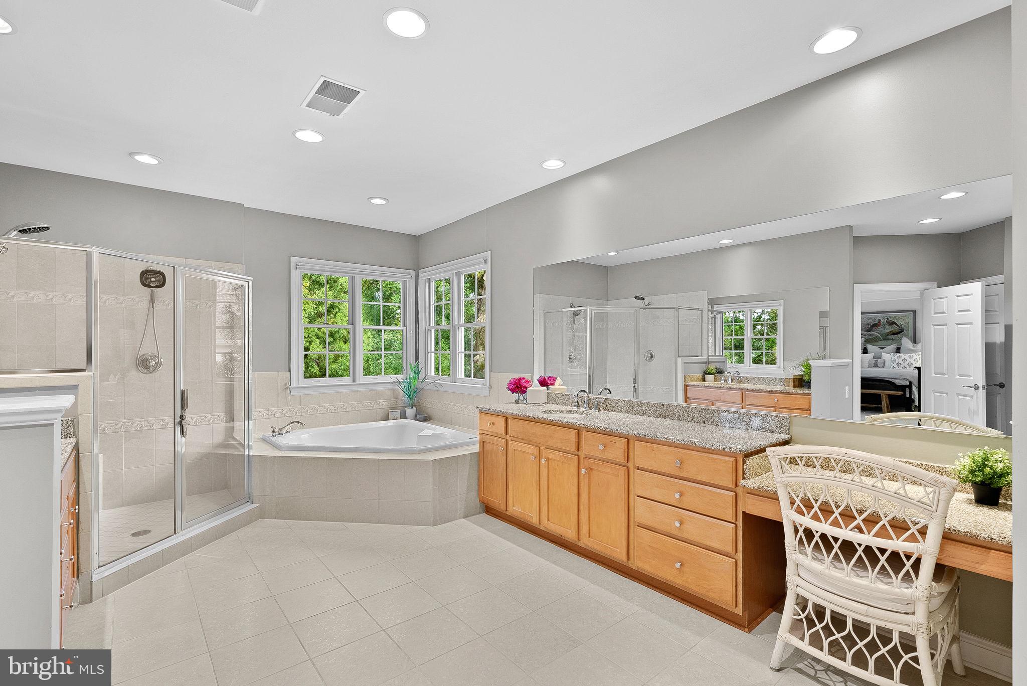 LANSDOWNE ON THE POTOMAC - Residential