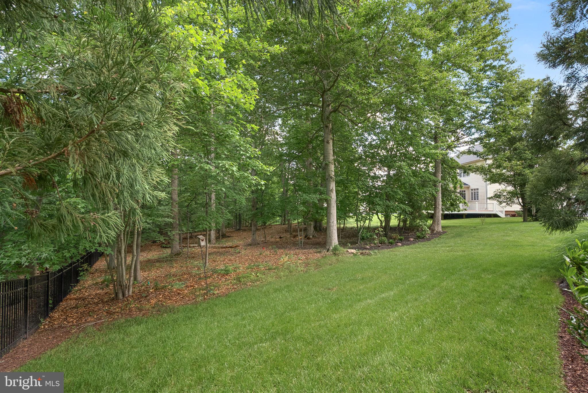 LANSDOWNE ON THE POTOMAC - Residential