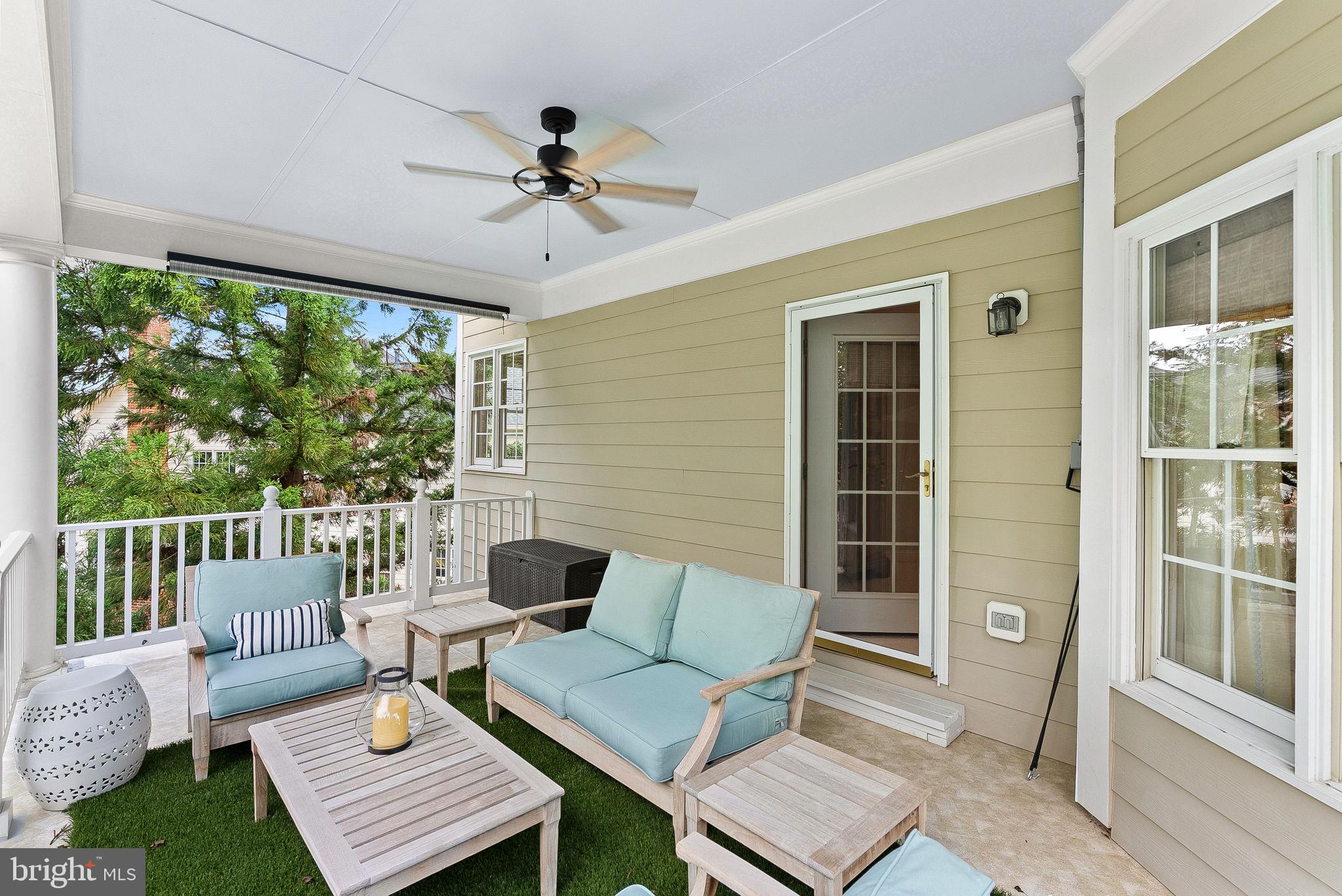 LANSDOWNE ON THE POTOMAC - Residential