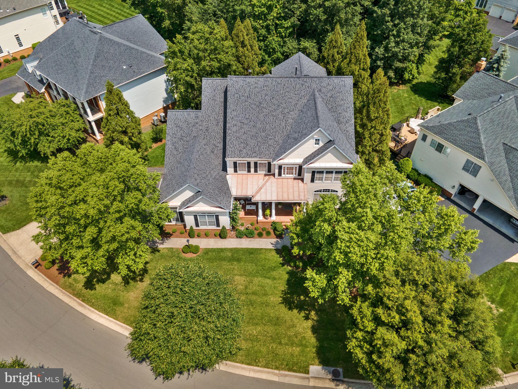 LANSDOWNE ON THE POTOMAC - Residential