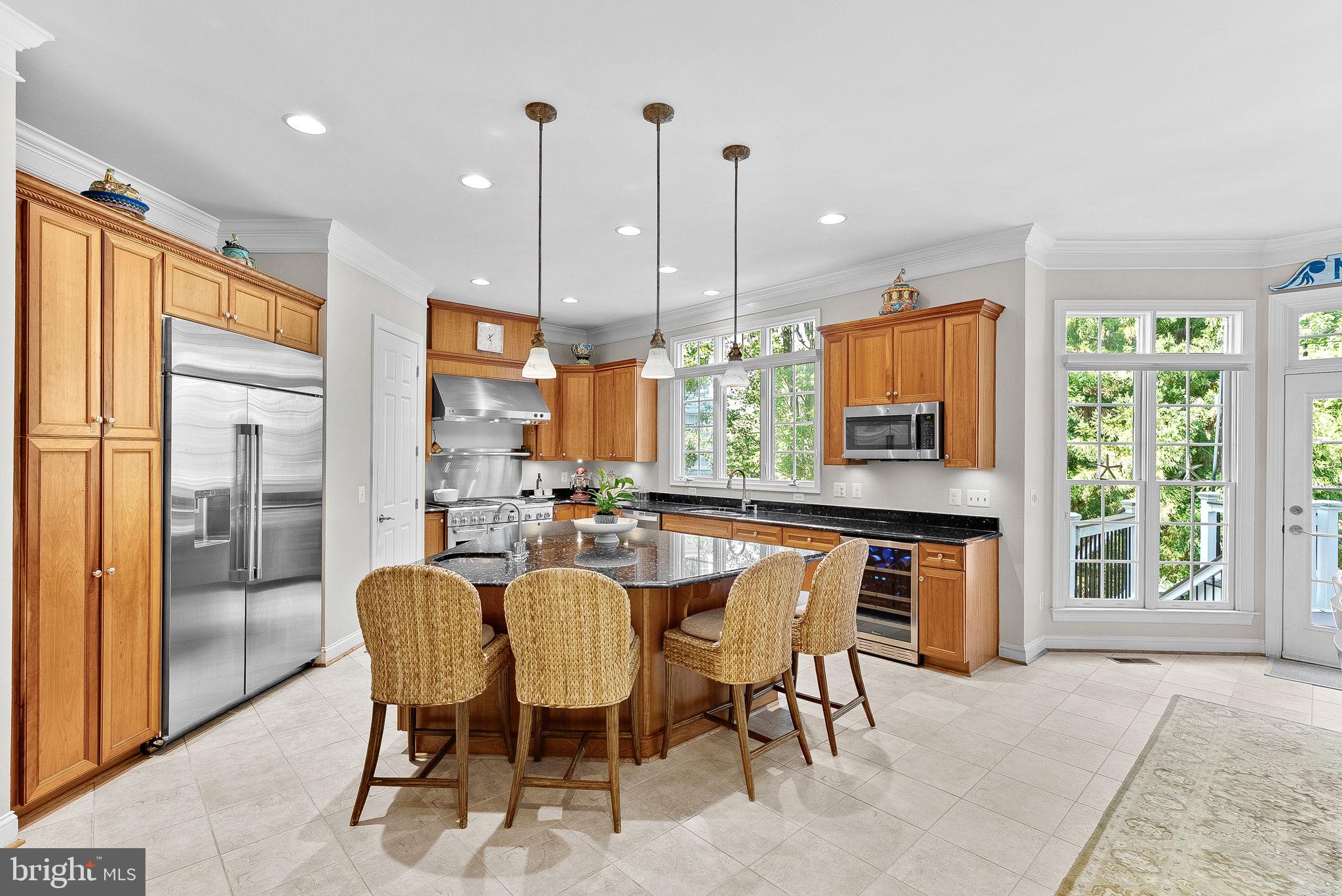 LANSDOWNE ON THE POTOMAC - Residential