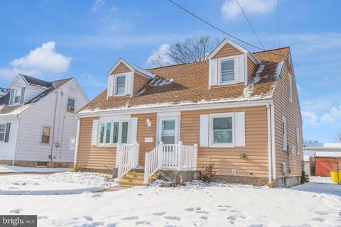 Photo of 255 Regina Avenue, HAMILTON, NJ 08619 (MLS # NJME2071764)