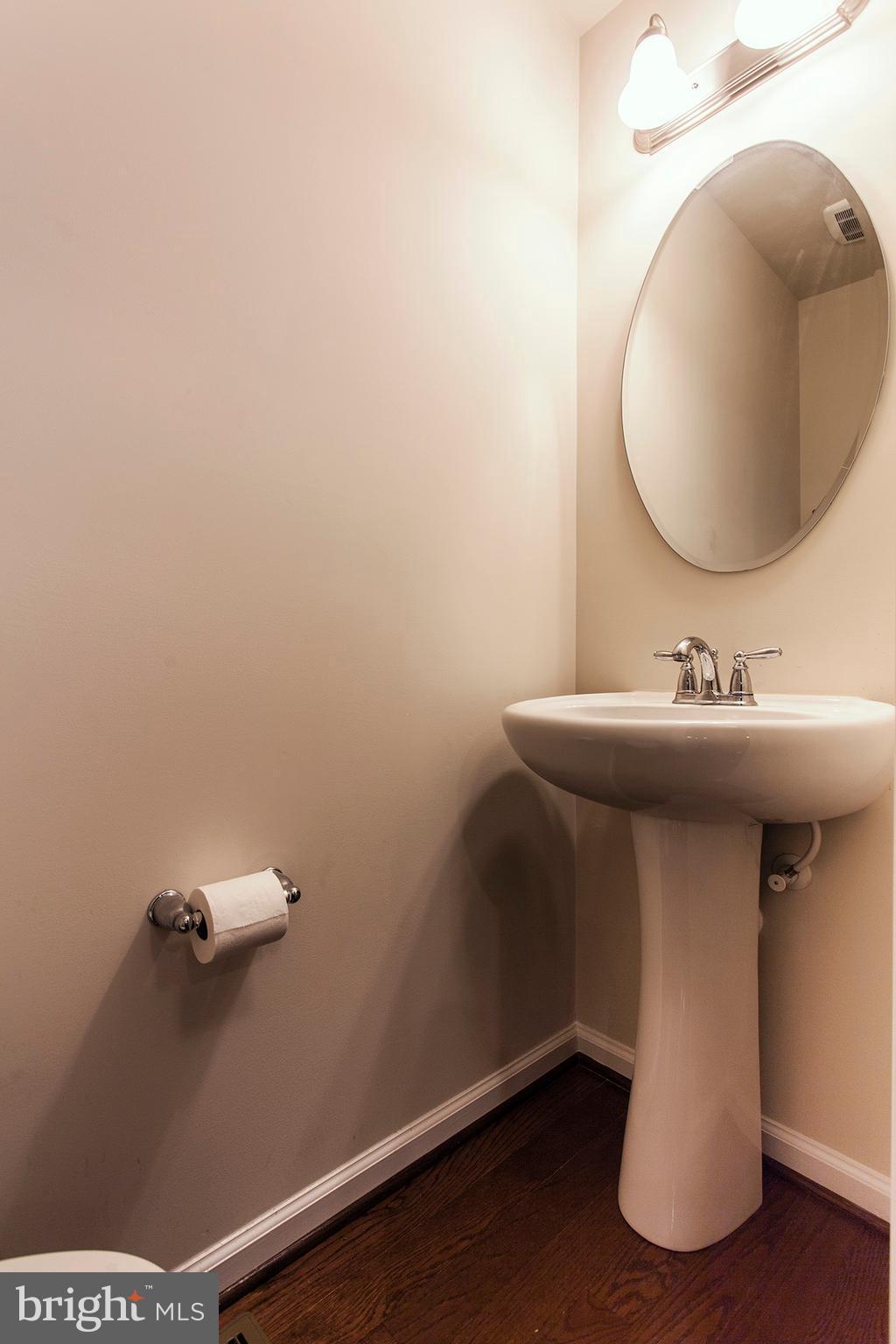 DORCHESTER WOODS - Residential Lease