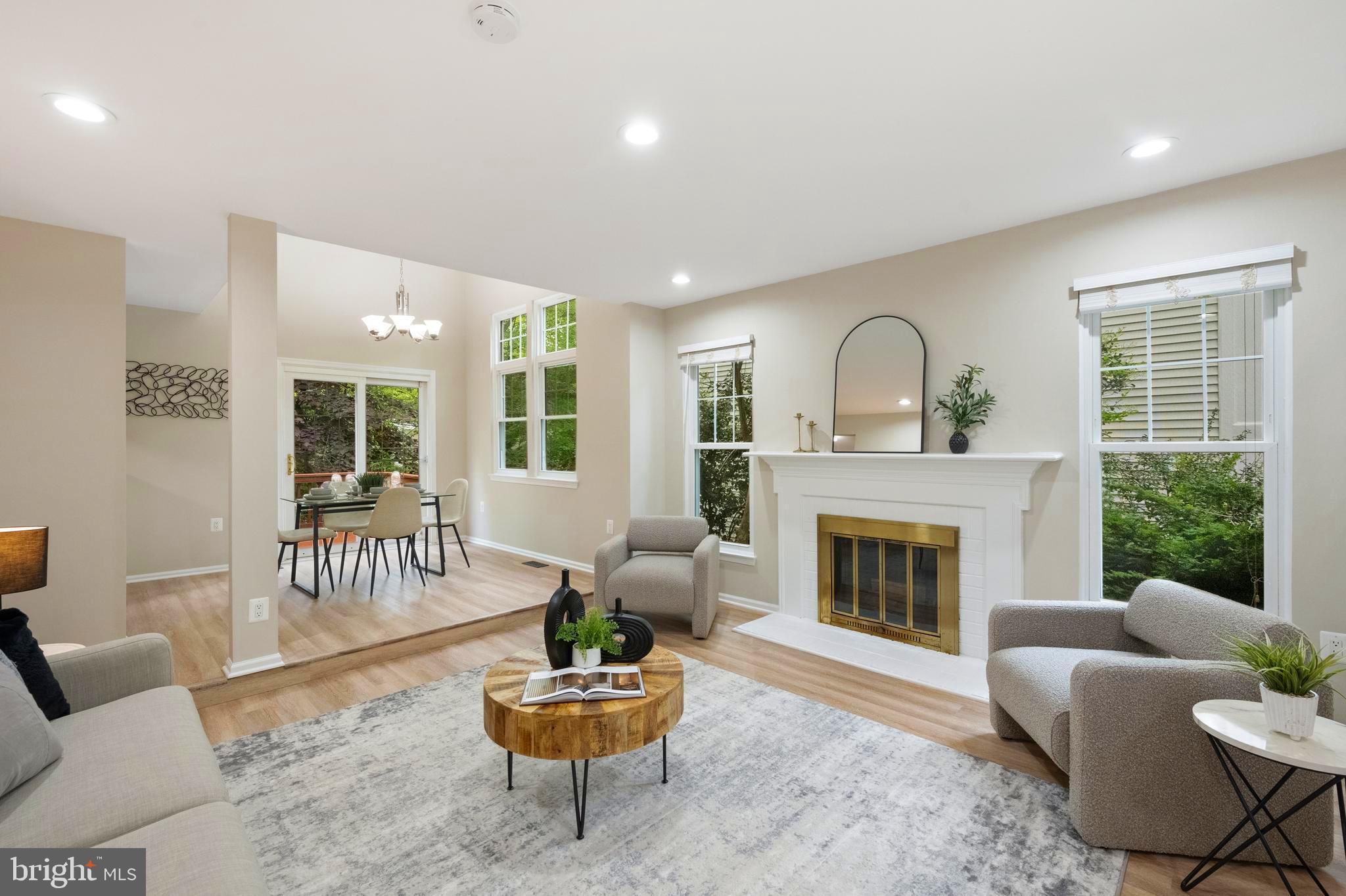 LAKE RIDGE - Residential