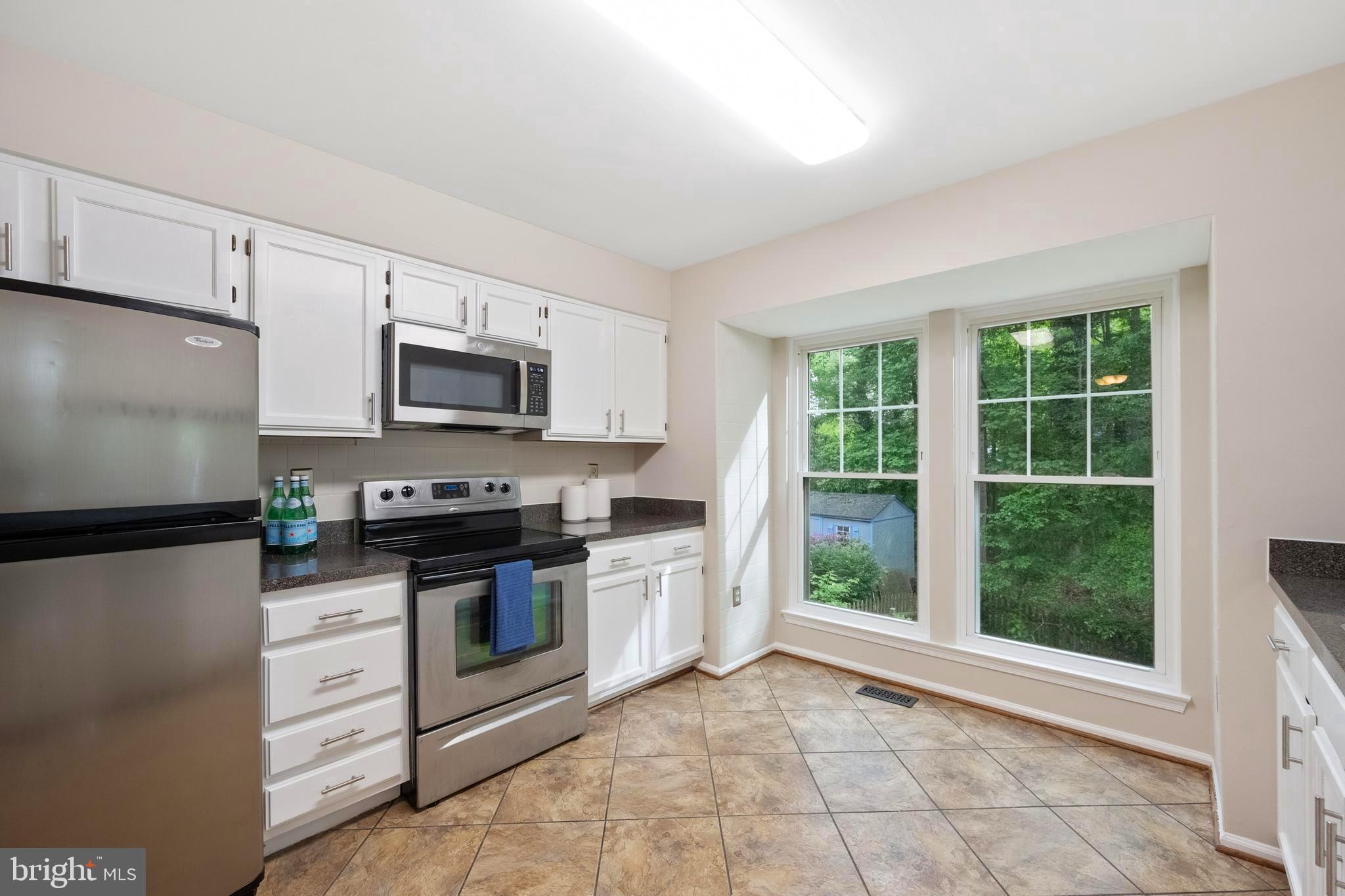 LAKE RIDGE - Residential