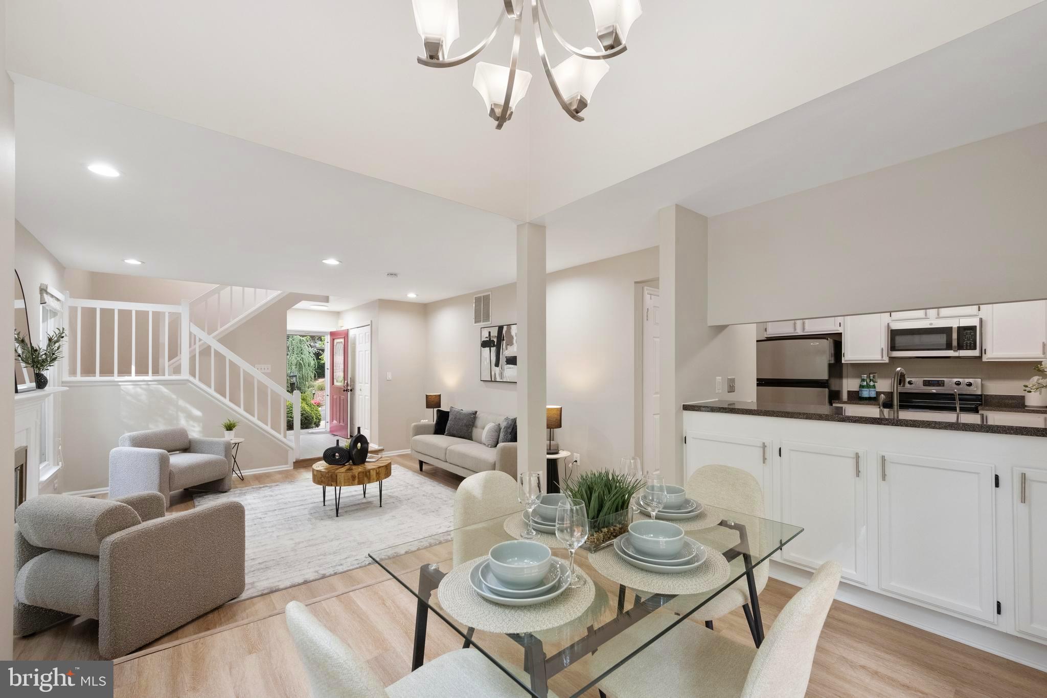 LAKE RIDGE - Residential