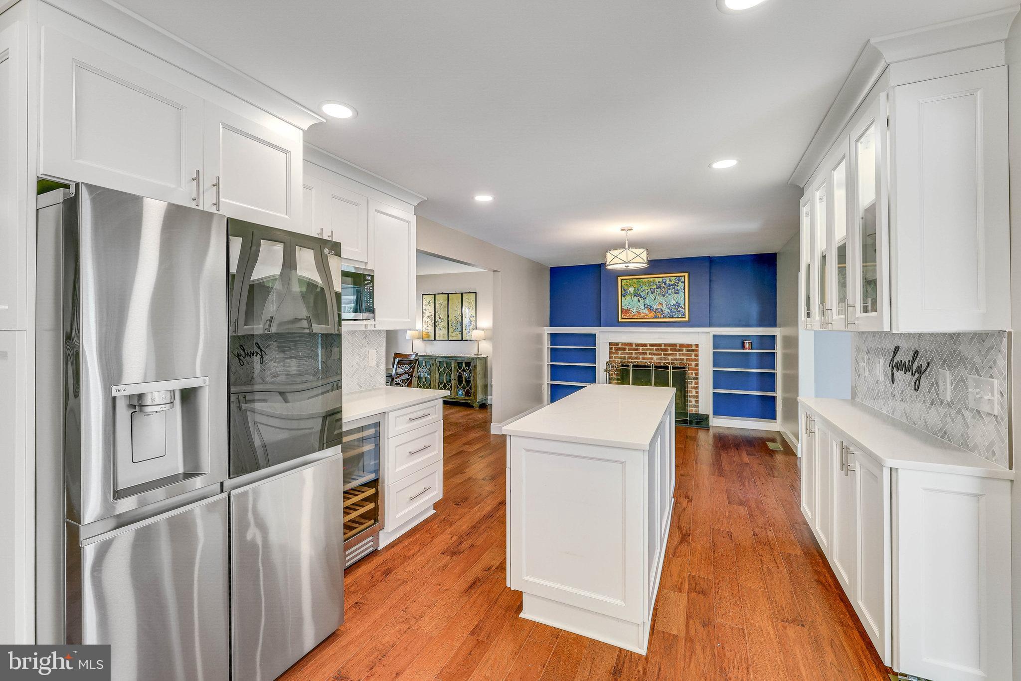 BROOKFIELD - Residential