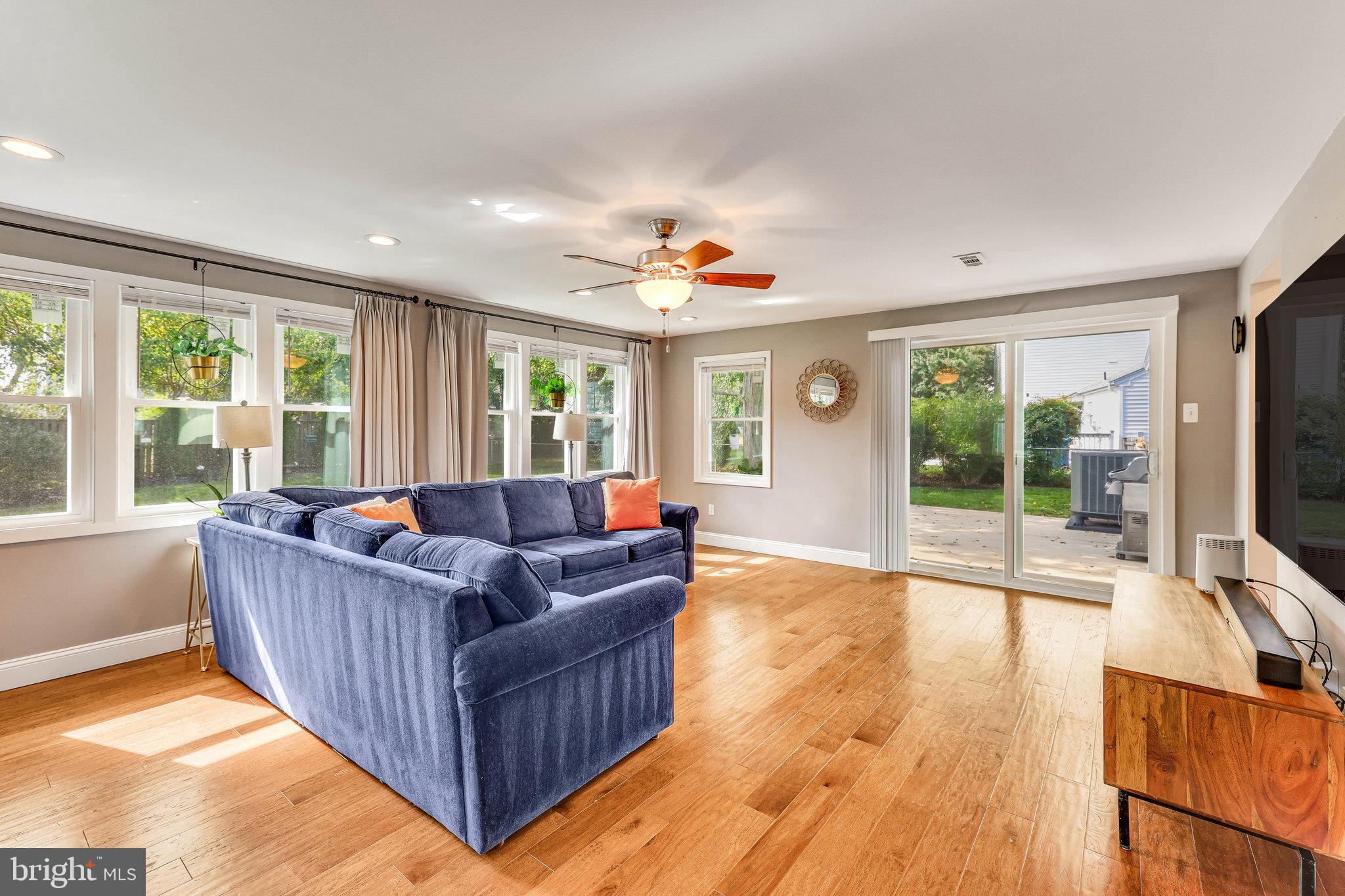 BROOKFIELD - Residential