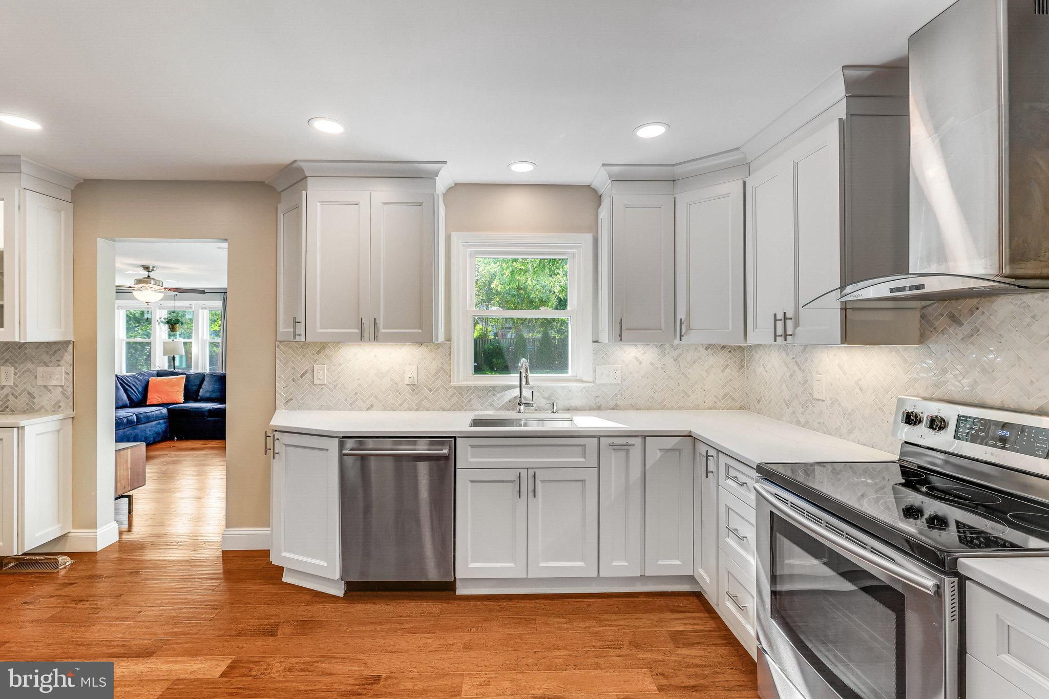 BROOKFIELD - Residential