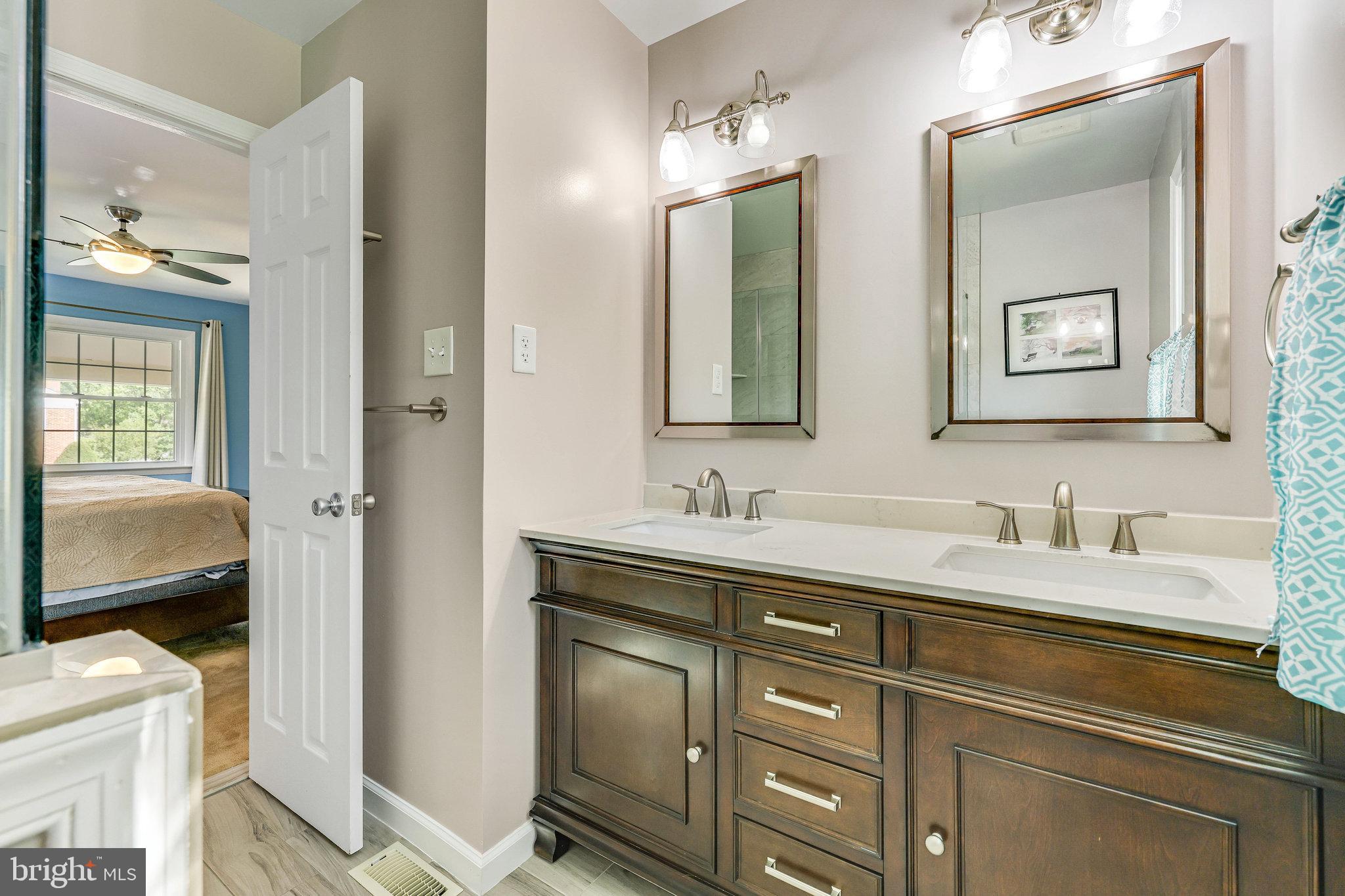 BROOKFIELD - Residential